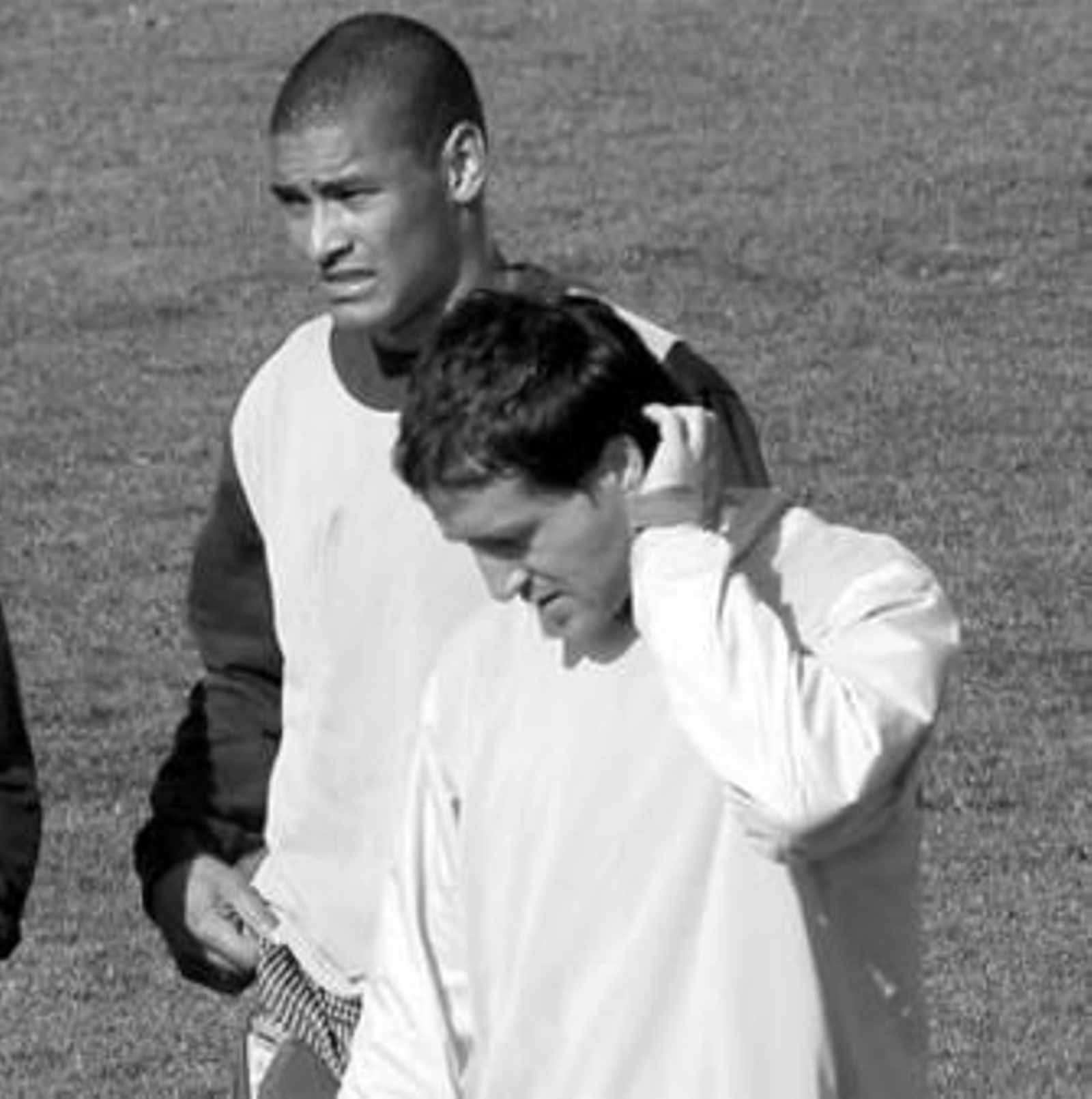 César Caneda, junto a Yago en un entrenamiento.