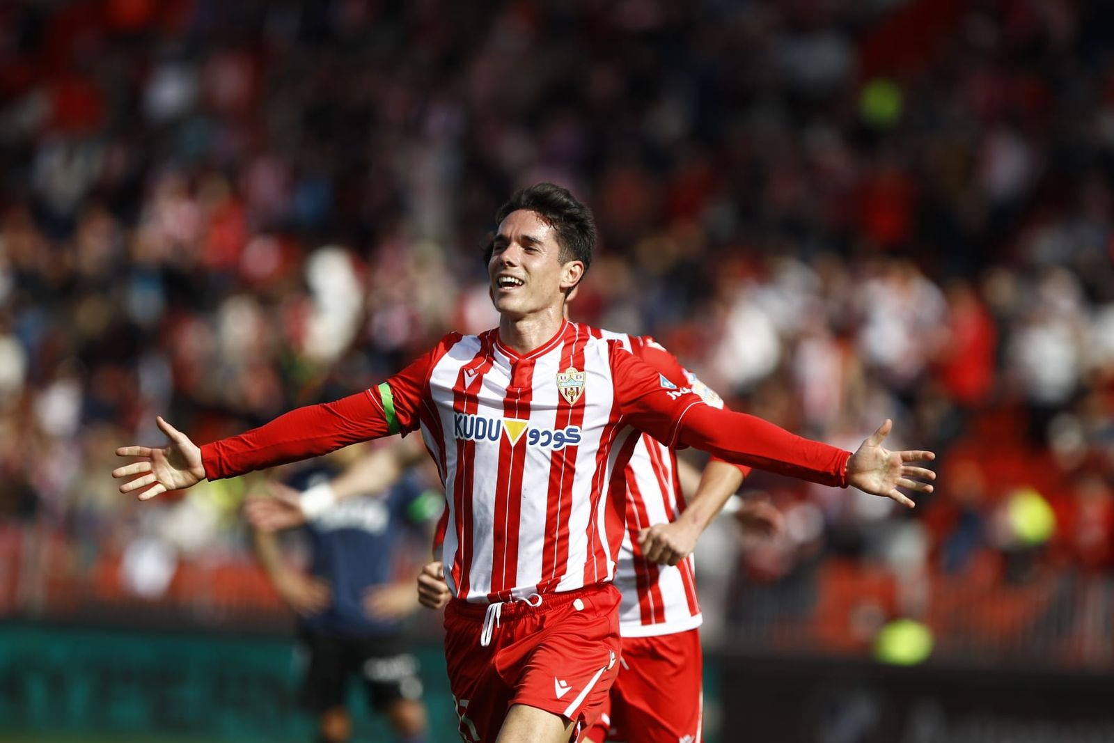 Arribas abrió el marcador de penalti y ya suma 12 tantos este curso