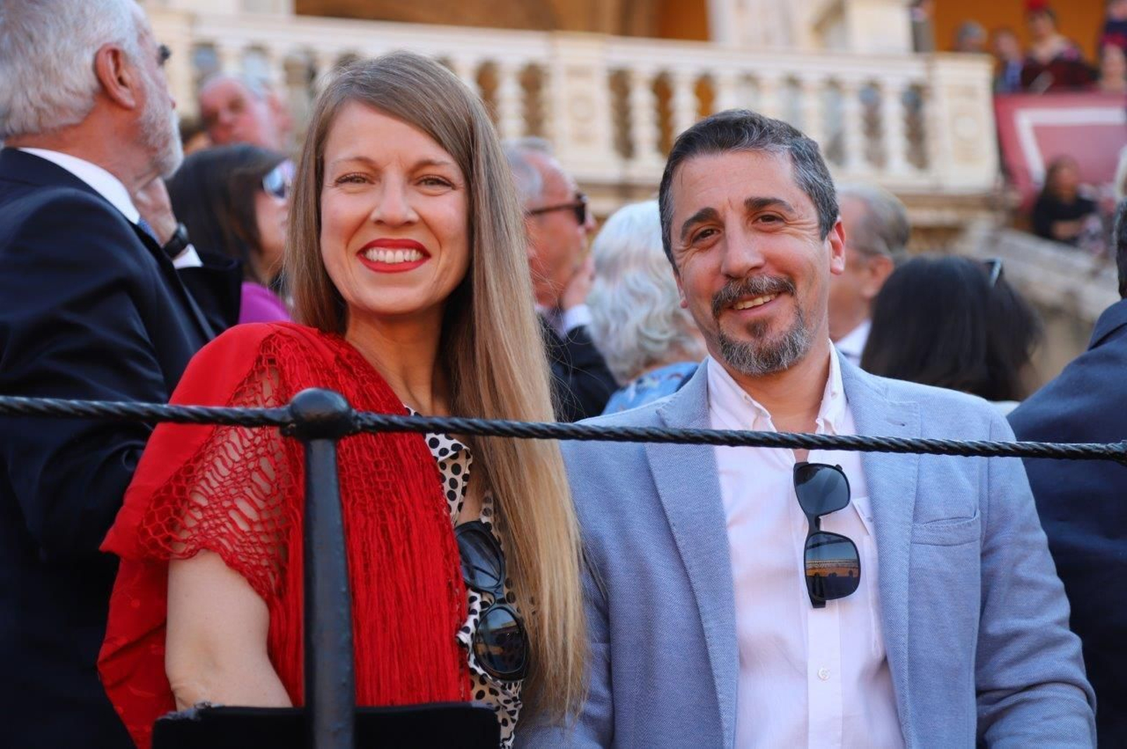 Las fotos de los famosos y la autoridades en la corrida del viernes de Feria de Abril