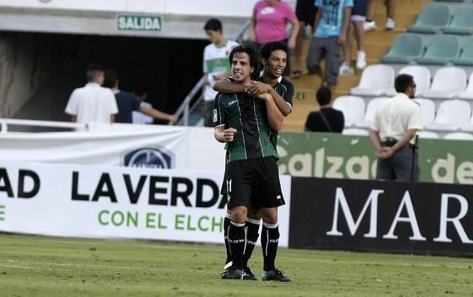 El Betis acumula tres partidos seguidos venciendo tras traerse los tres puntos de Elche. / LOF