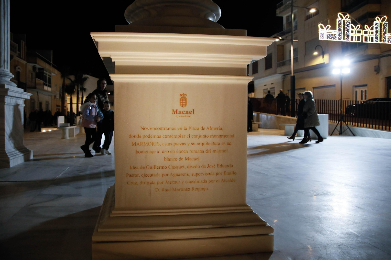 Imágenes de la inauguración de la plaza Almería en Macael