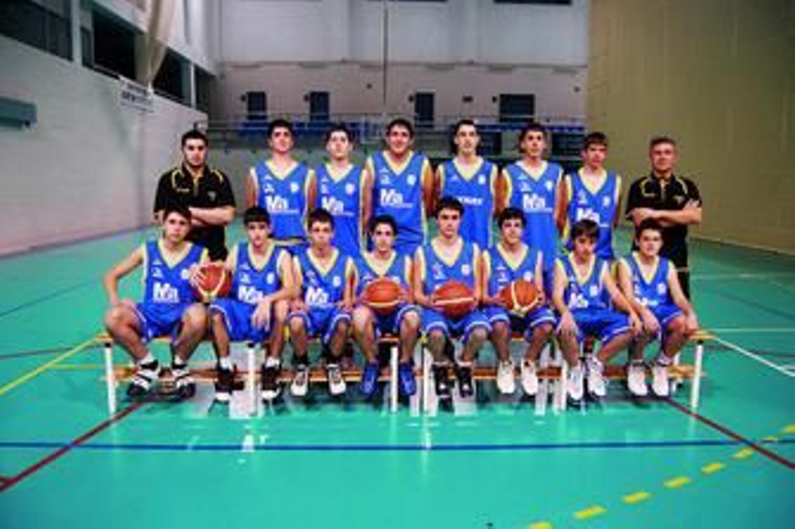 Equipo del Adaba Mudanzas Alcazaba, de la categoría infantil masculina.