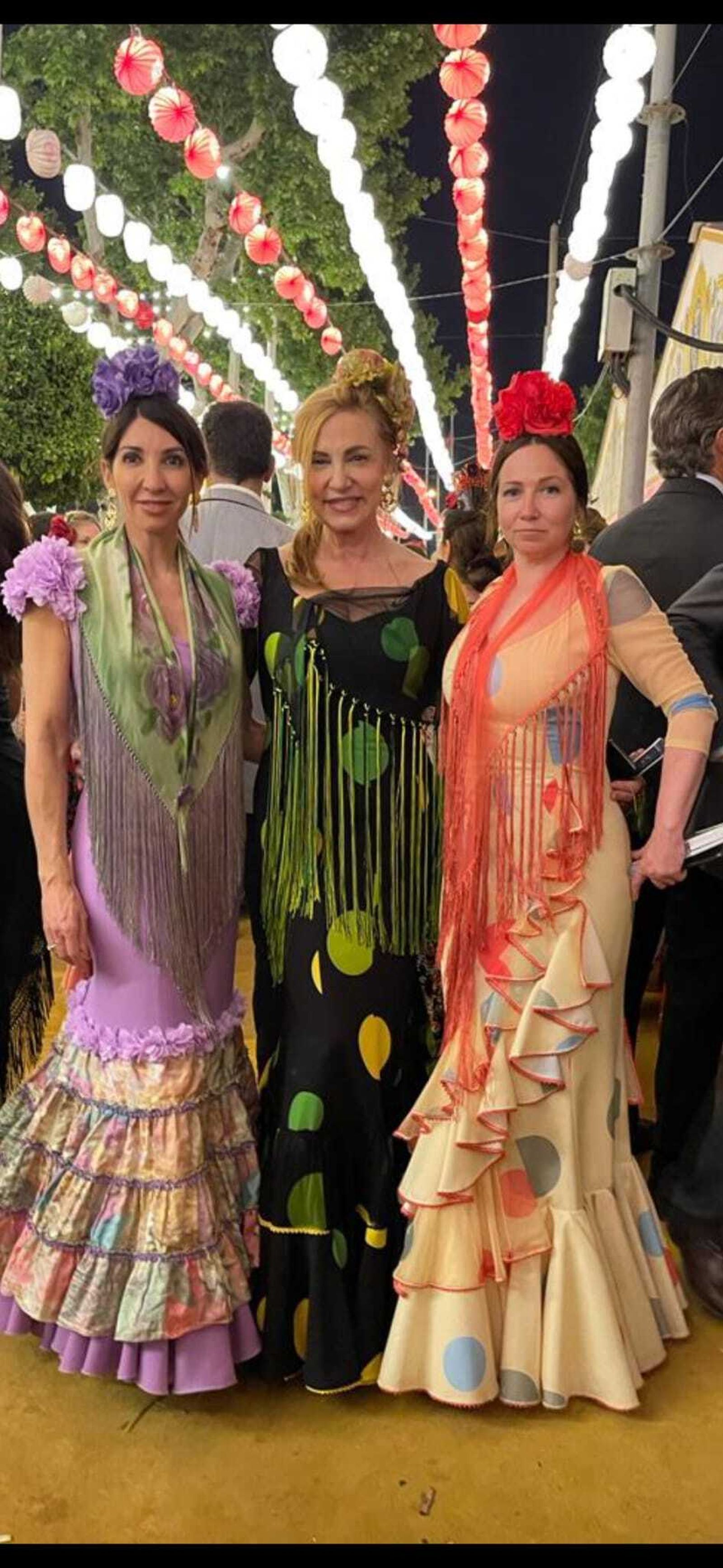 Los diseños de Ángeles Verano lucen en la Feria de Sevilla