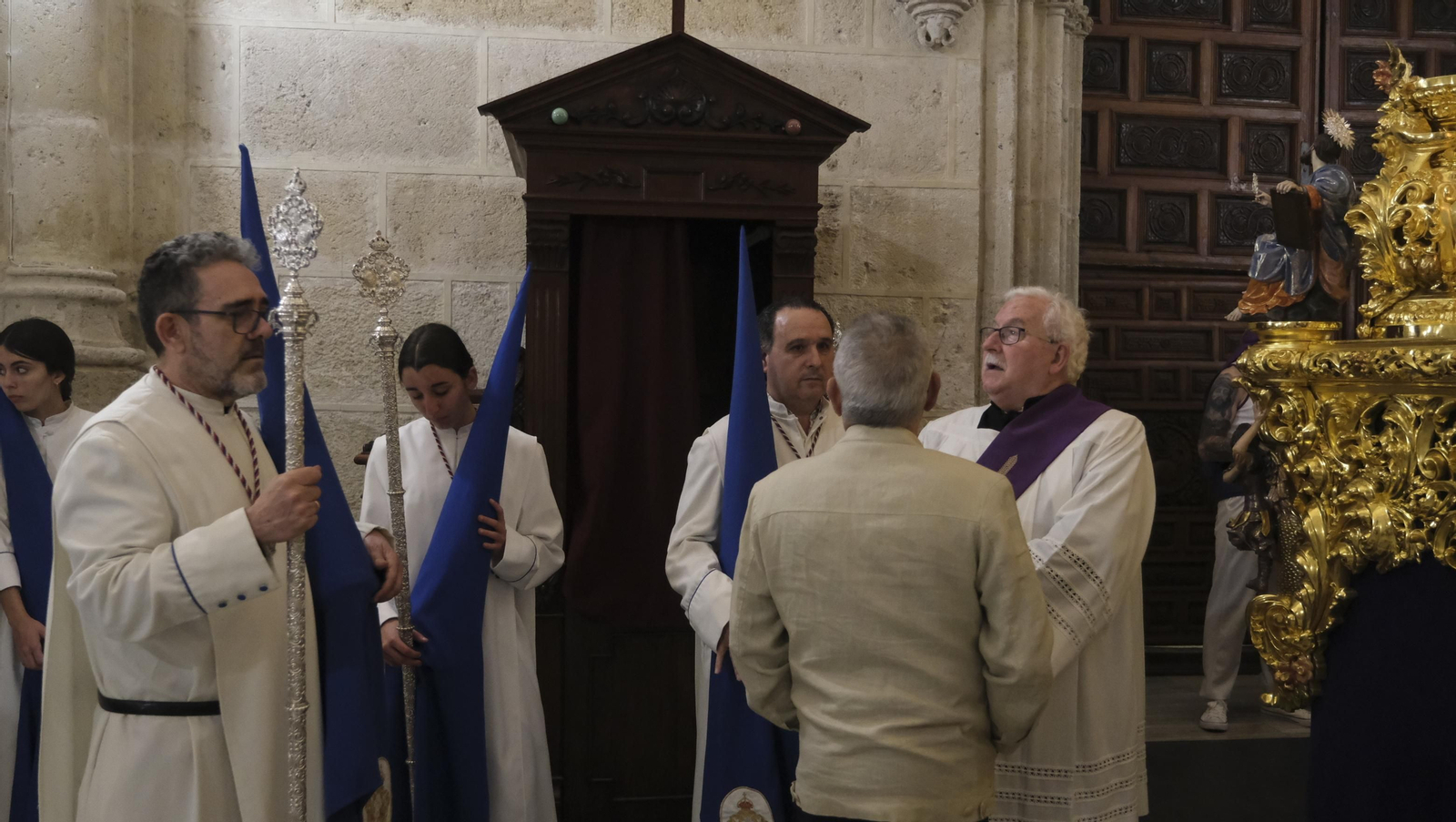 La procesión de Prendimiento en Almería, en imágenes
