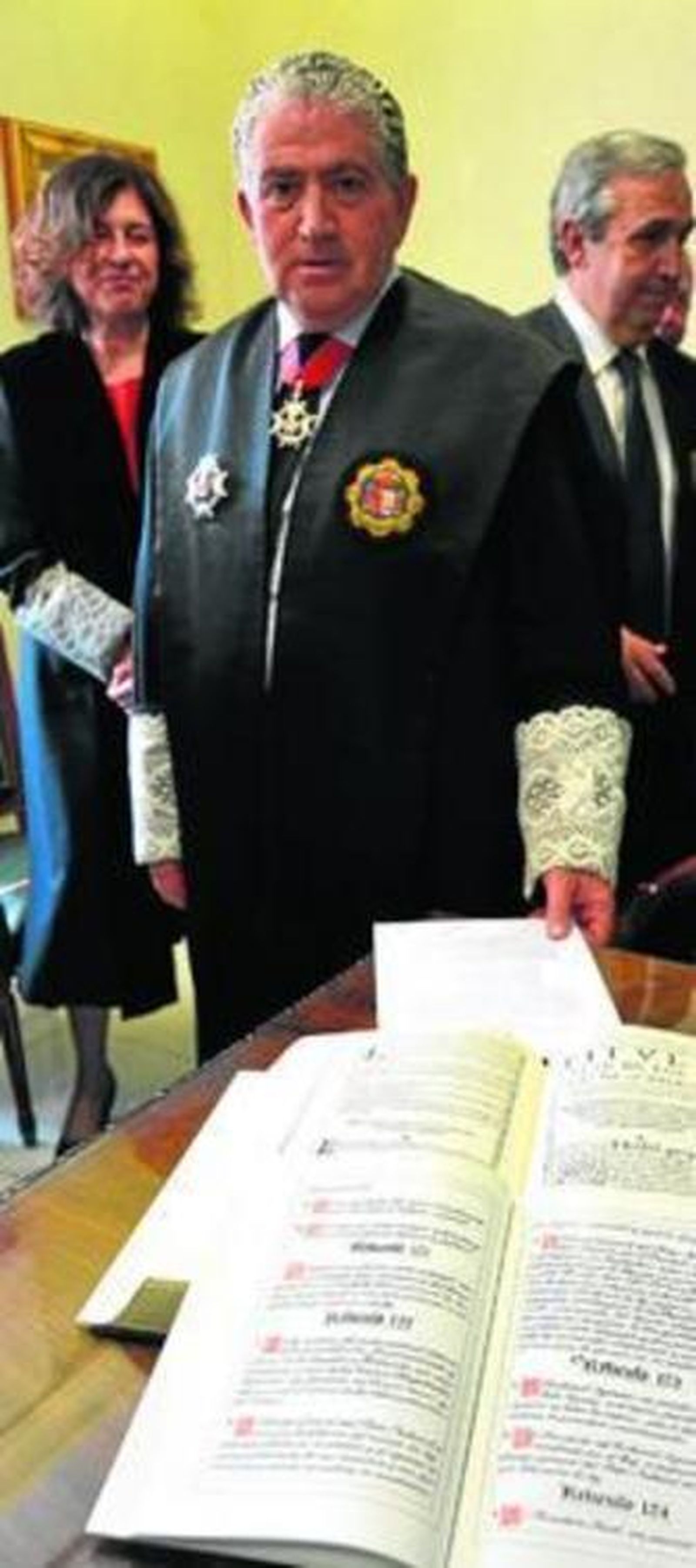 Rogelio Muñoz durante su toma de posesión, ayer.