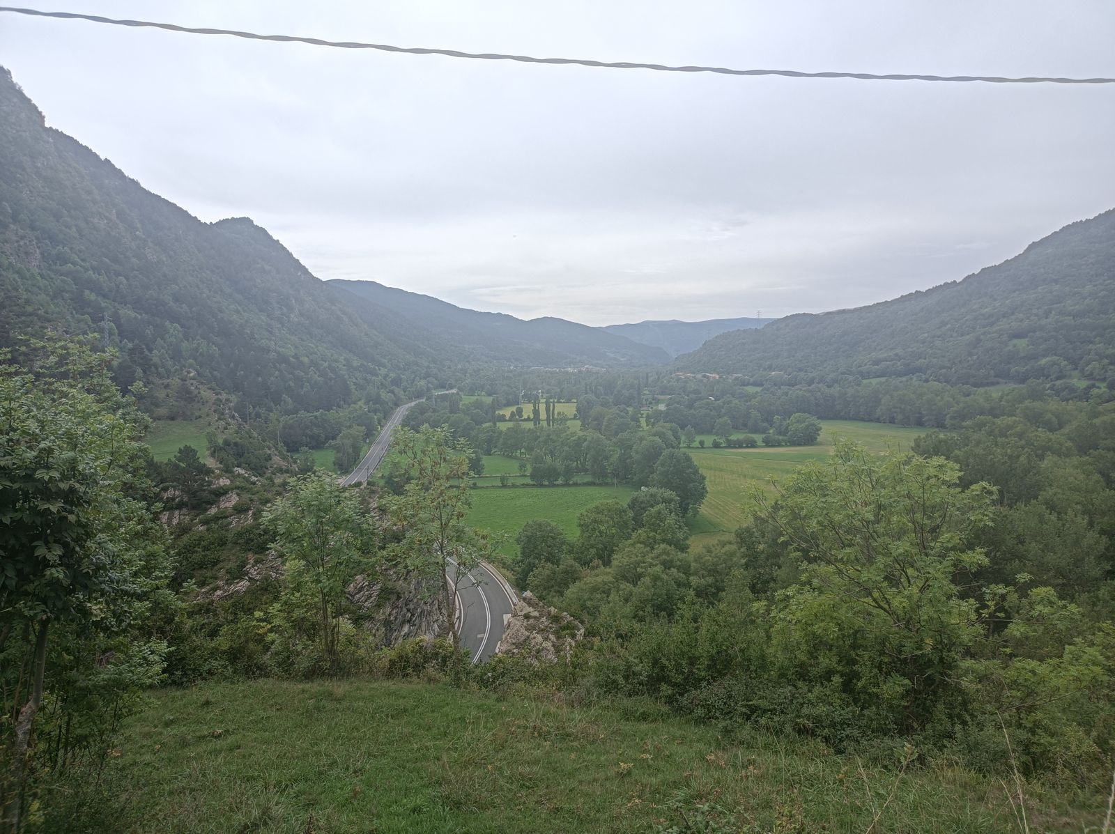 Desde Viñal, se verá ya Vilaller al fondo.