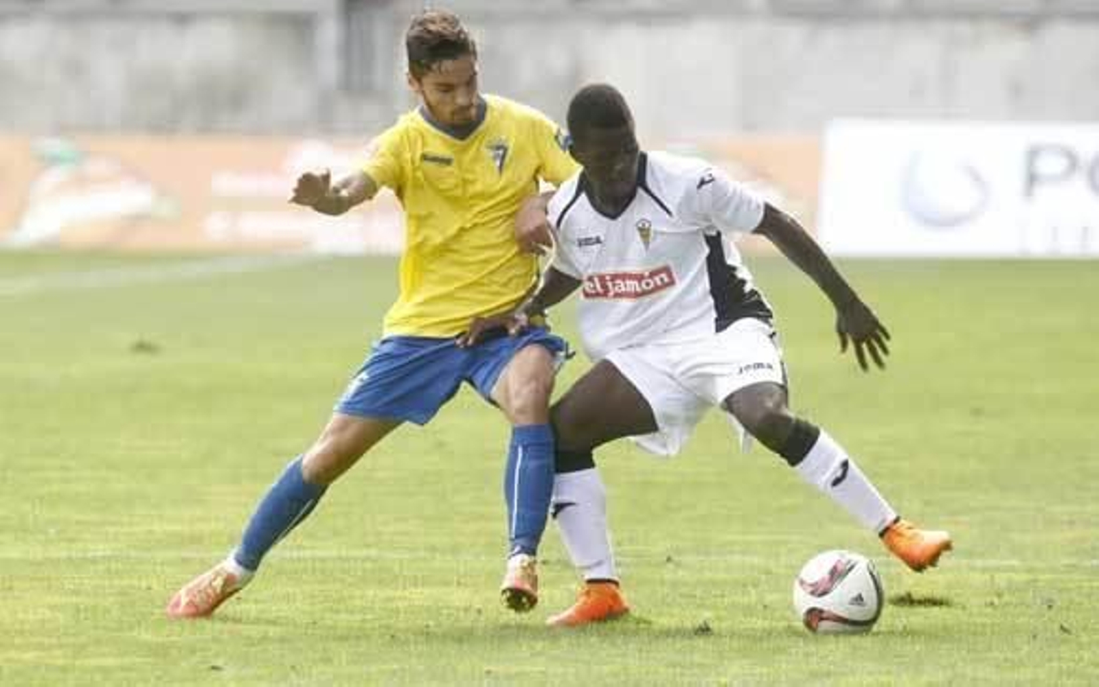 Tomás, en el partido frente al San Roque de Lepe en Carranza.