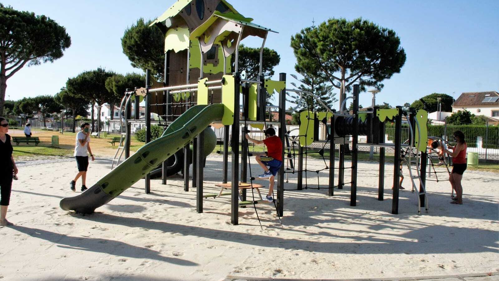 Las instalaciones del nuevo parque infantil en El Puerto.