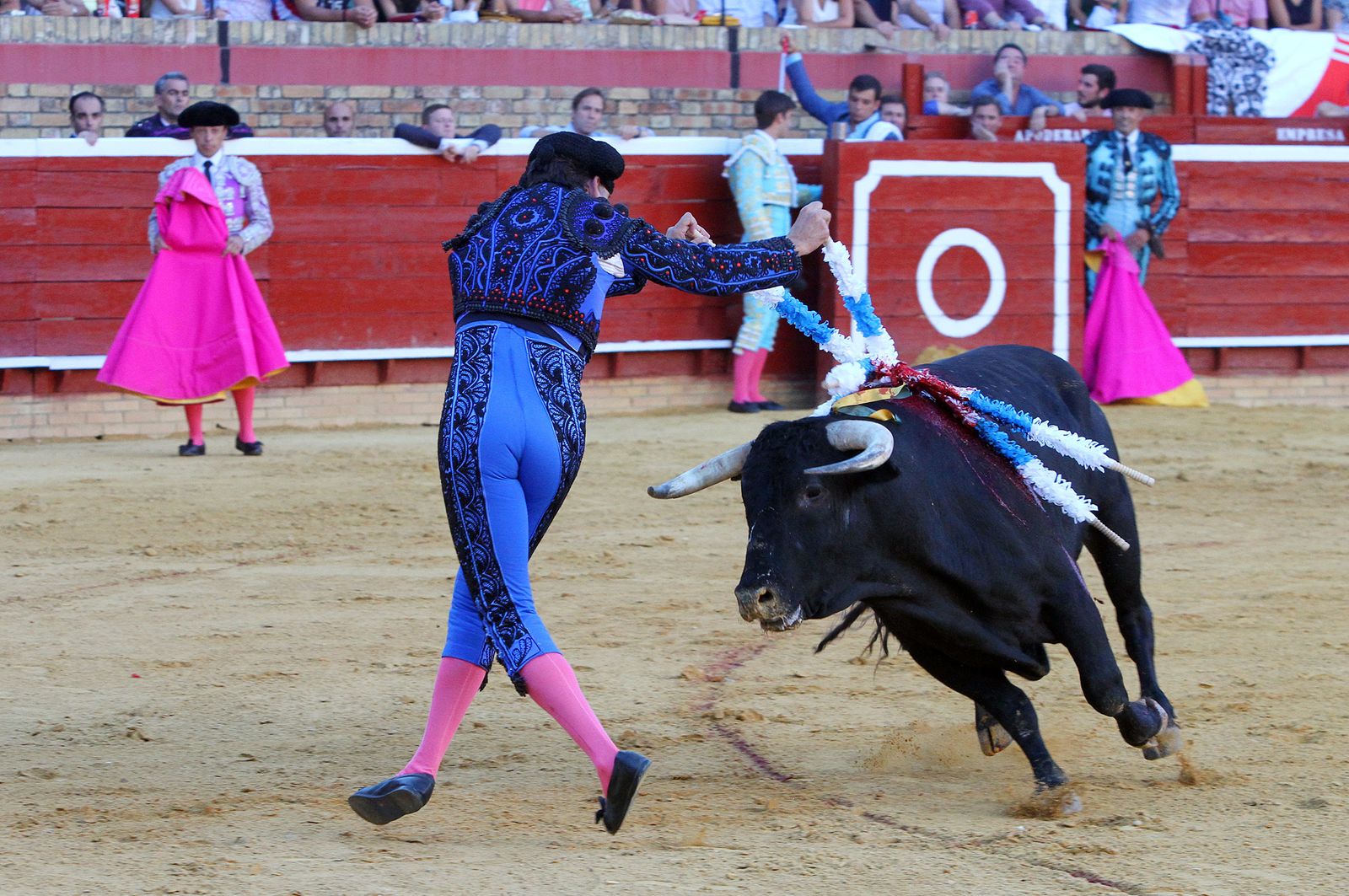 Imágenes de la Novillada de Rafael Serna, Emilio Silvera y Rodrigo Molina.