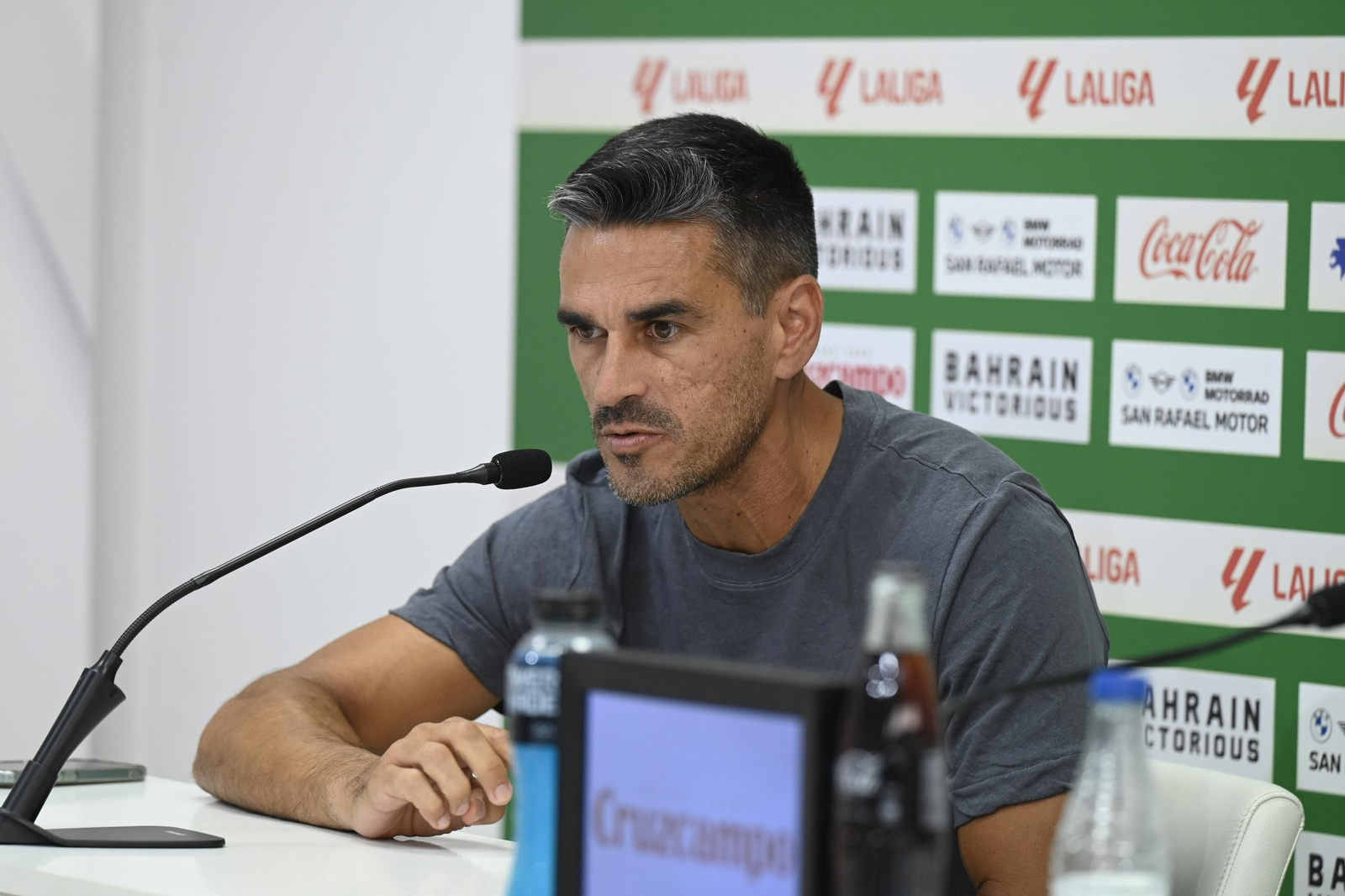 Las mejores fotos de la presentación de Sergi Guardiola y Dalisson como jugadores del Córdoba CF