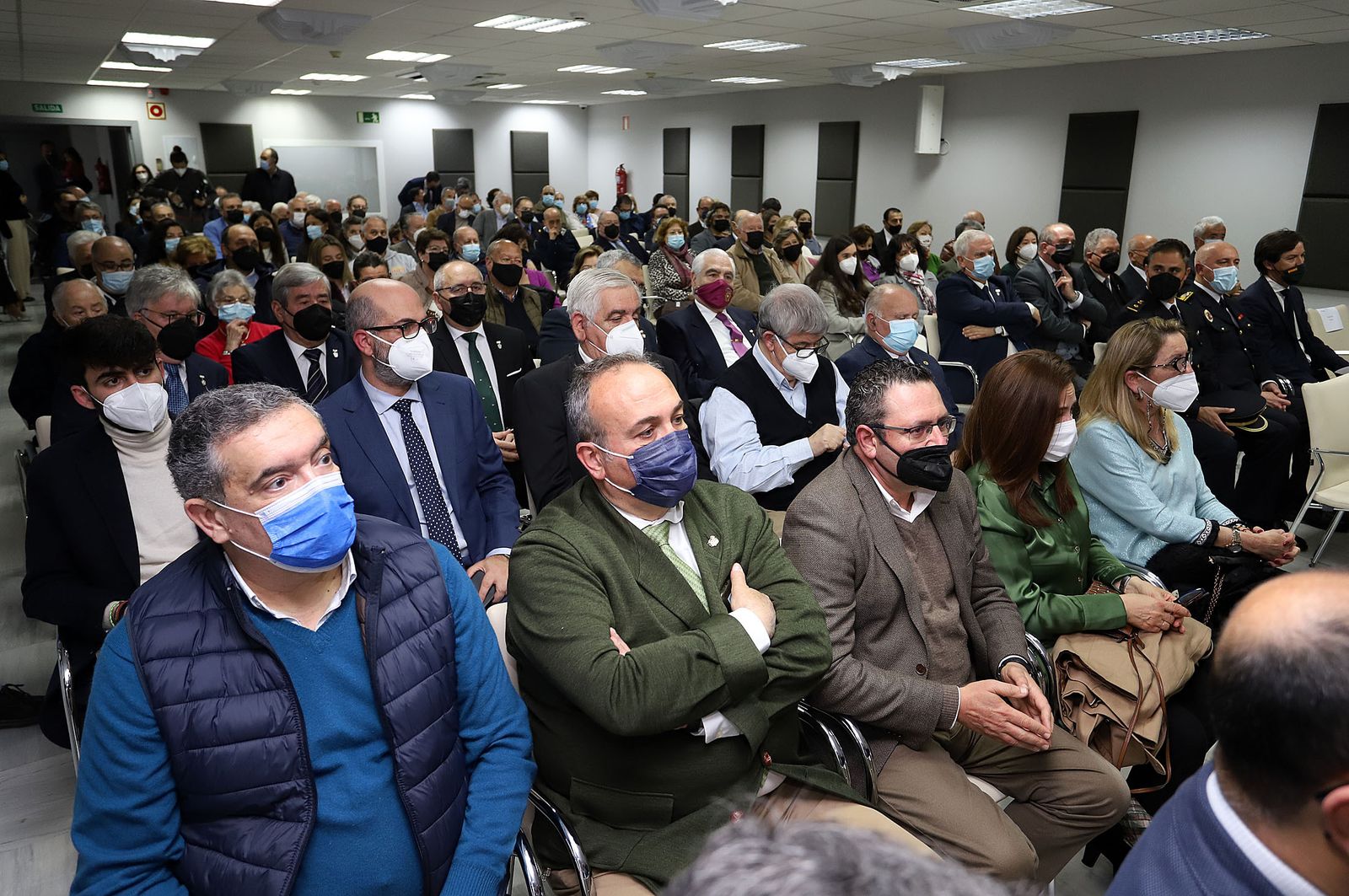 Eduardo Sugrañes recibe el III premio "Gota a Gota de Pasión" de la Fundación Cajasol