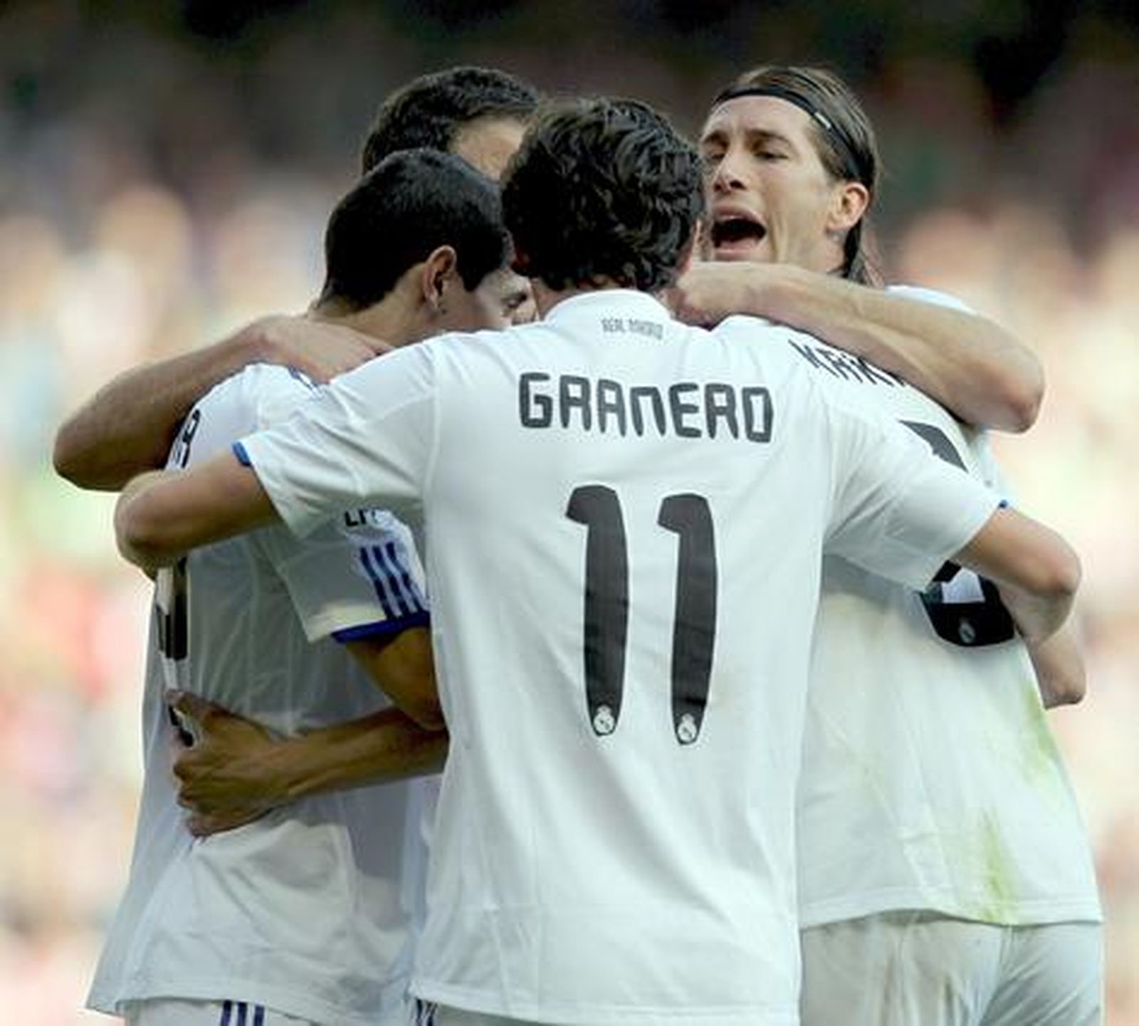 El plan B de Mourinho funciona en San MamésEl plan B de Mourinho funciona en San Mamés

Foto: efe