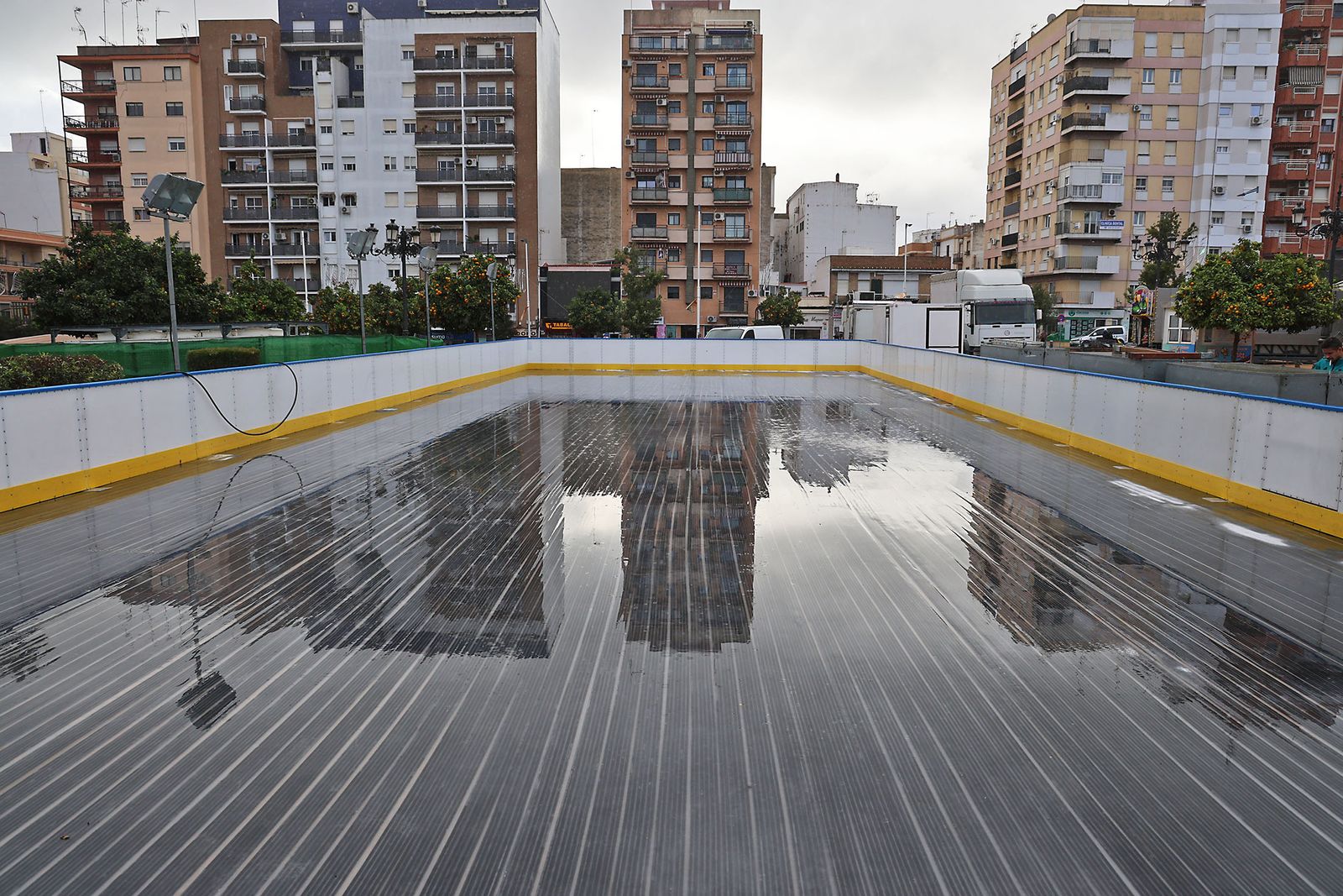 Imágenes de la lluviosa mañana en Huelva