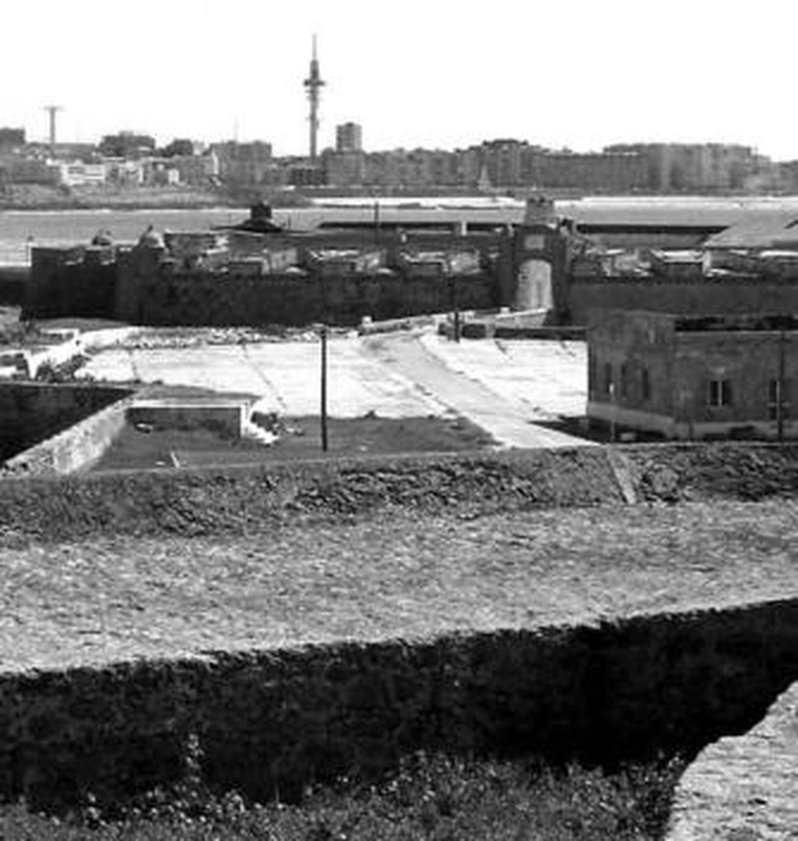 El castillo de San Sebastián se considera como una prioridad para el Bicentenario.