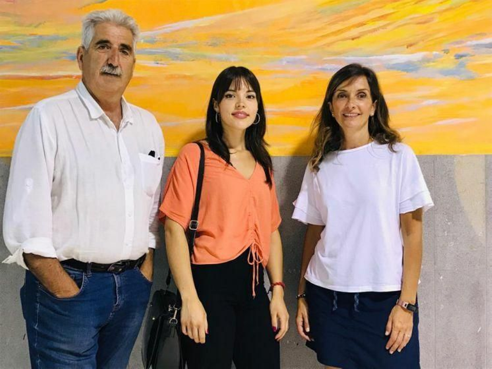 El alcalde ha mostrado su apoyo al equipo directivo y educativo de la Escuela Infantil 'Rocío Jurado'.