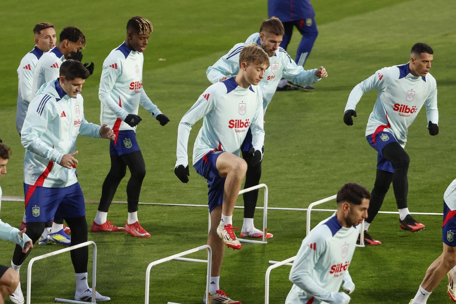La carrera de Dean Huijsen en fotos: Málaga, España, Juventus, Roma, Bournemouth, Países Bajos