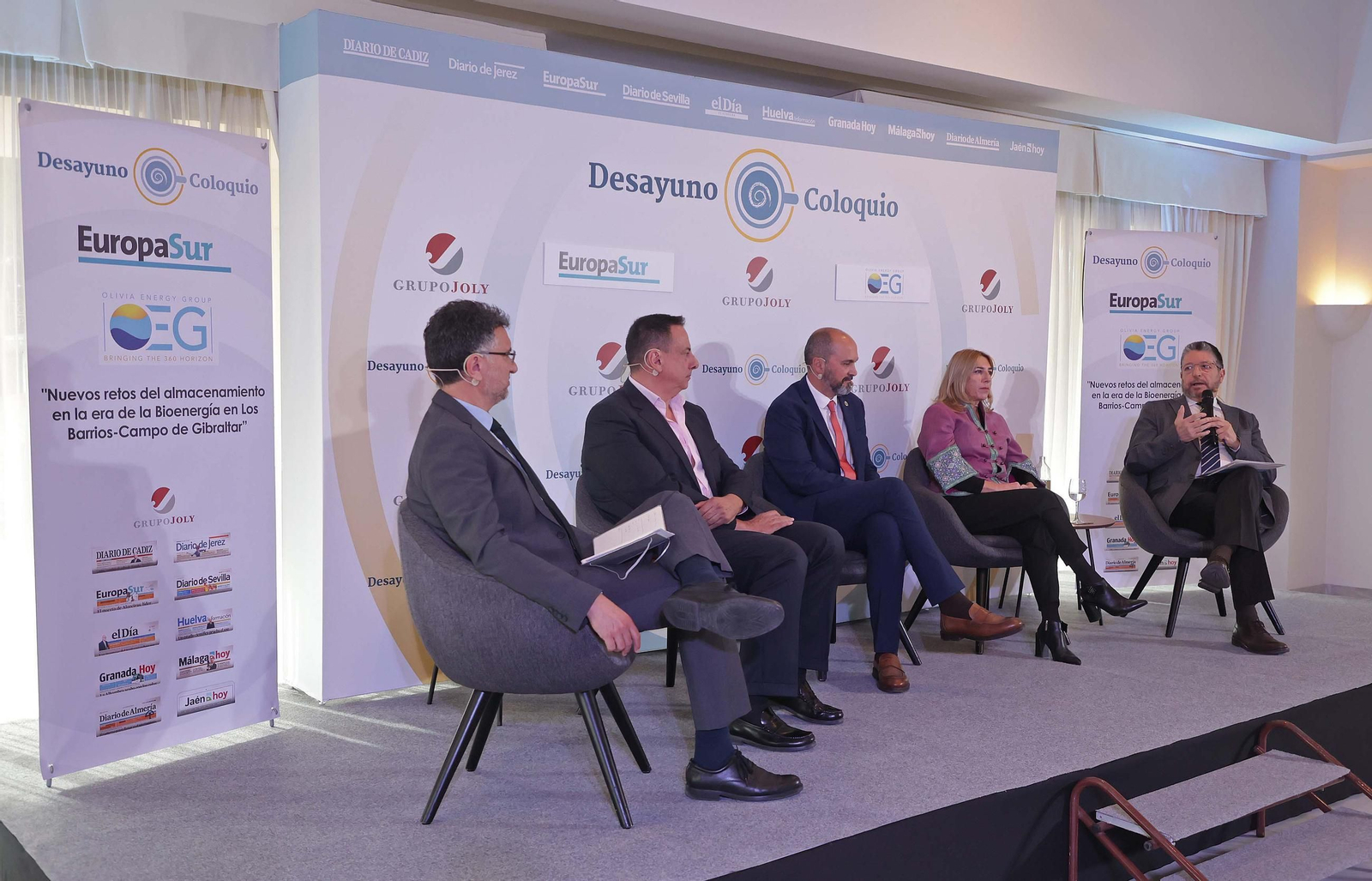 Fotos del Desayuno coloquio Nuevos retos del almacenamiento en la era de la bioenergía en Los Barrios y el Campo de Gibraltar de Europa Sur y Olivia Energy Group