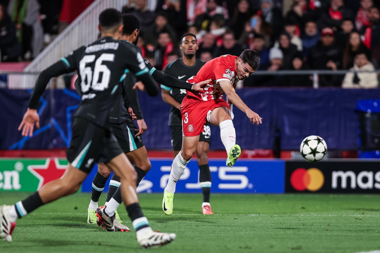 Las fotos del Girona - Liverpool