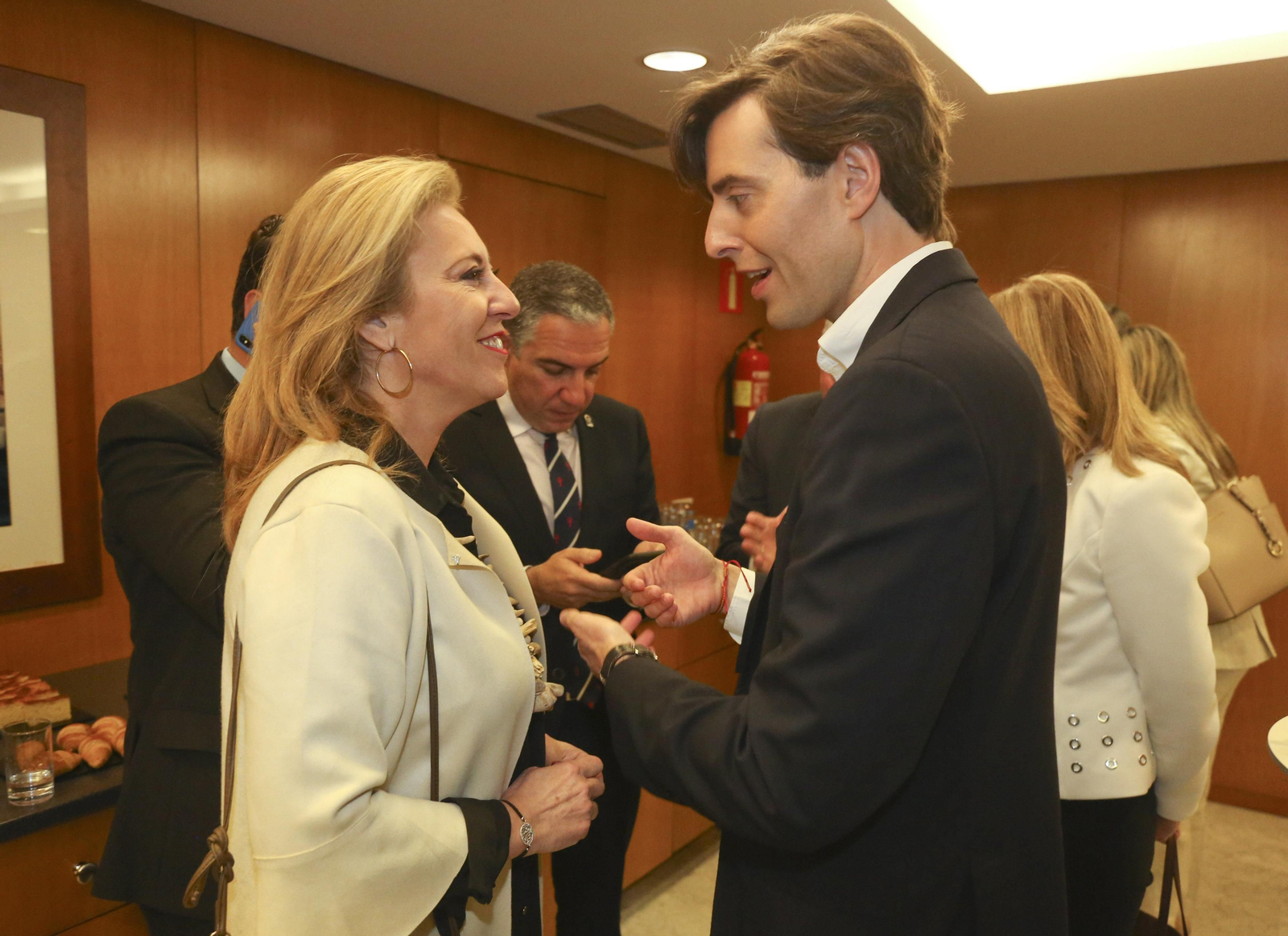 Foro Joly con Elías Bendodo