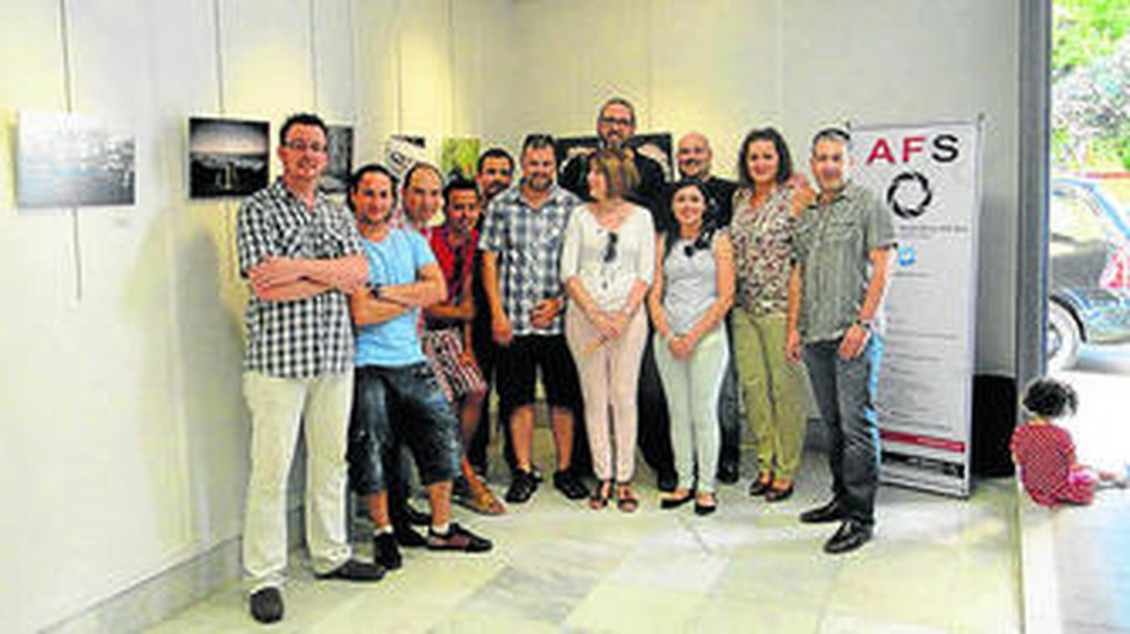 Imagen de varios de los componentes del colectivo fotográfico AFsur.