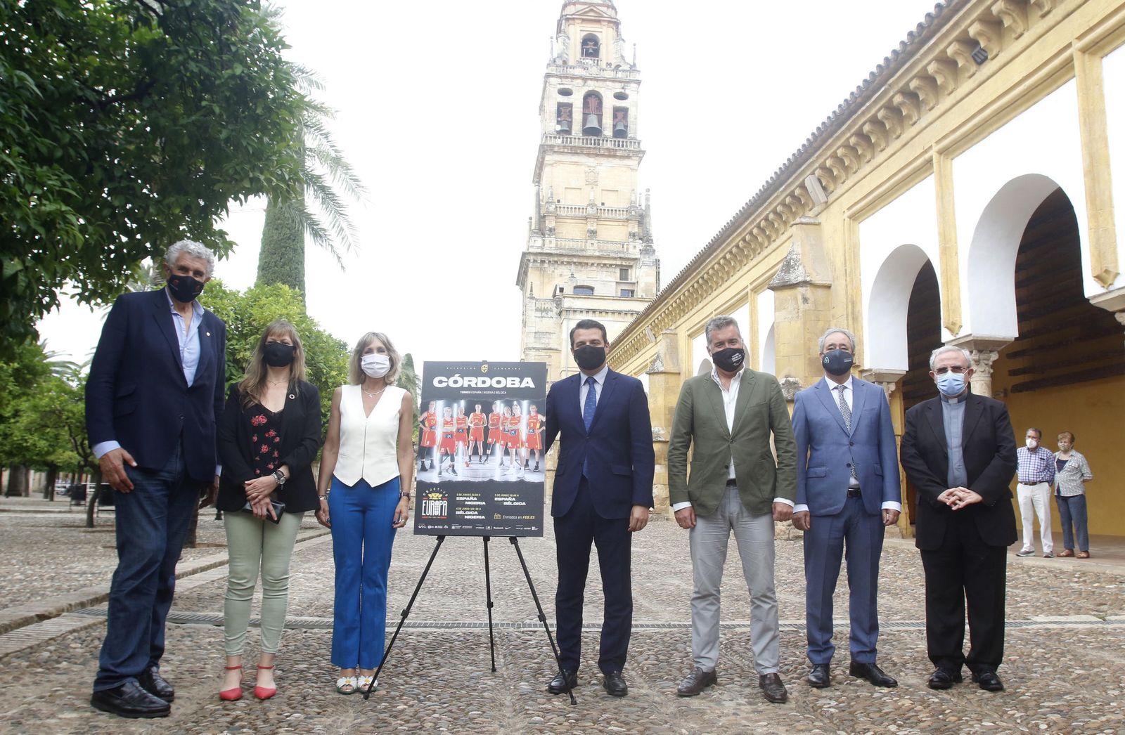 La presentación del torneo internacional de baloncesto femenino de Córdoba, en imágenes