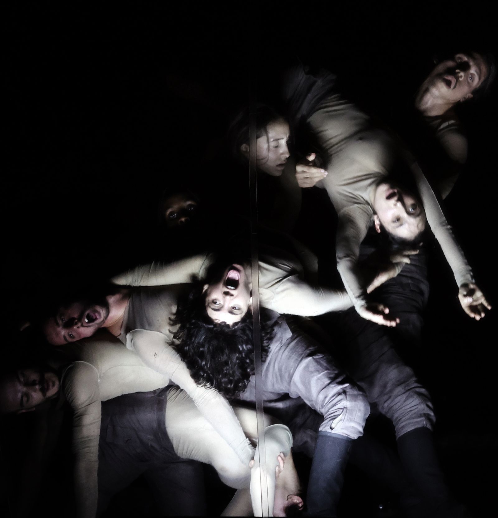 Una terrible y hermosa imagen de la coreografía de Antonio Ruz sobre la obra de Lucano.