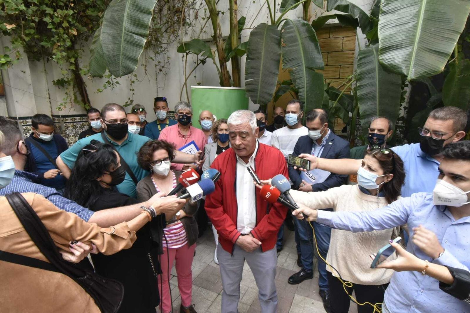 Intervención de Francisco Mena tras la reunión de la plataforma.