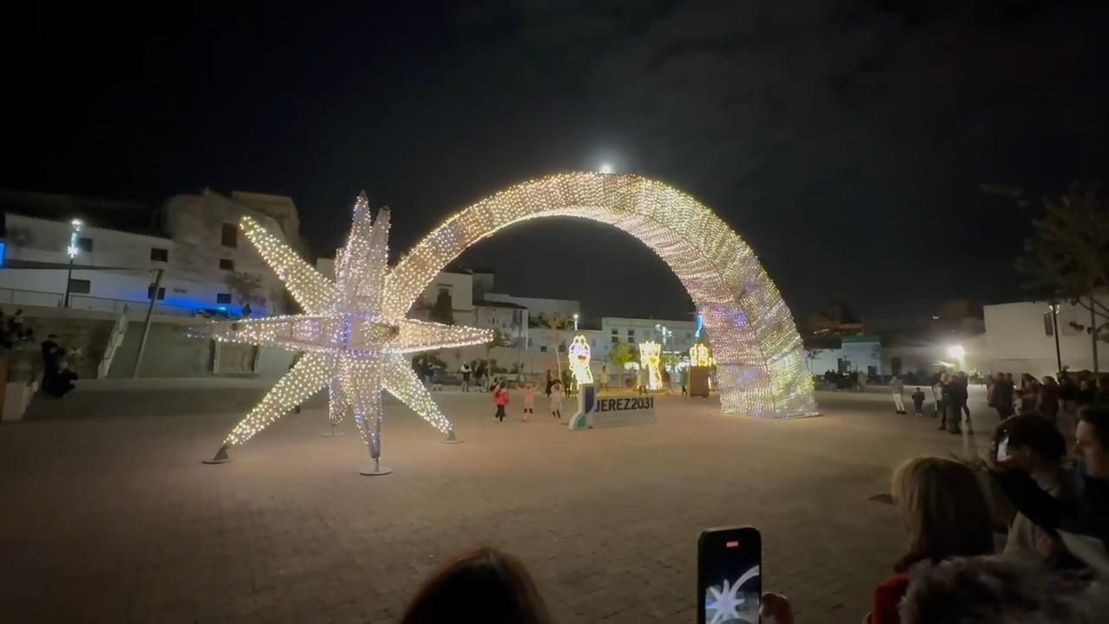Estrella gigante de navidad en Jerez