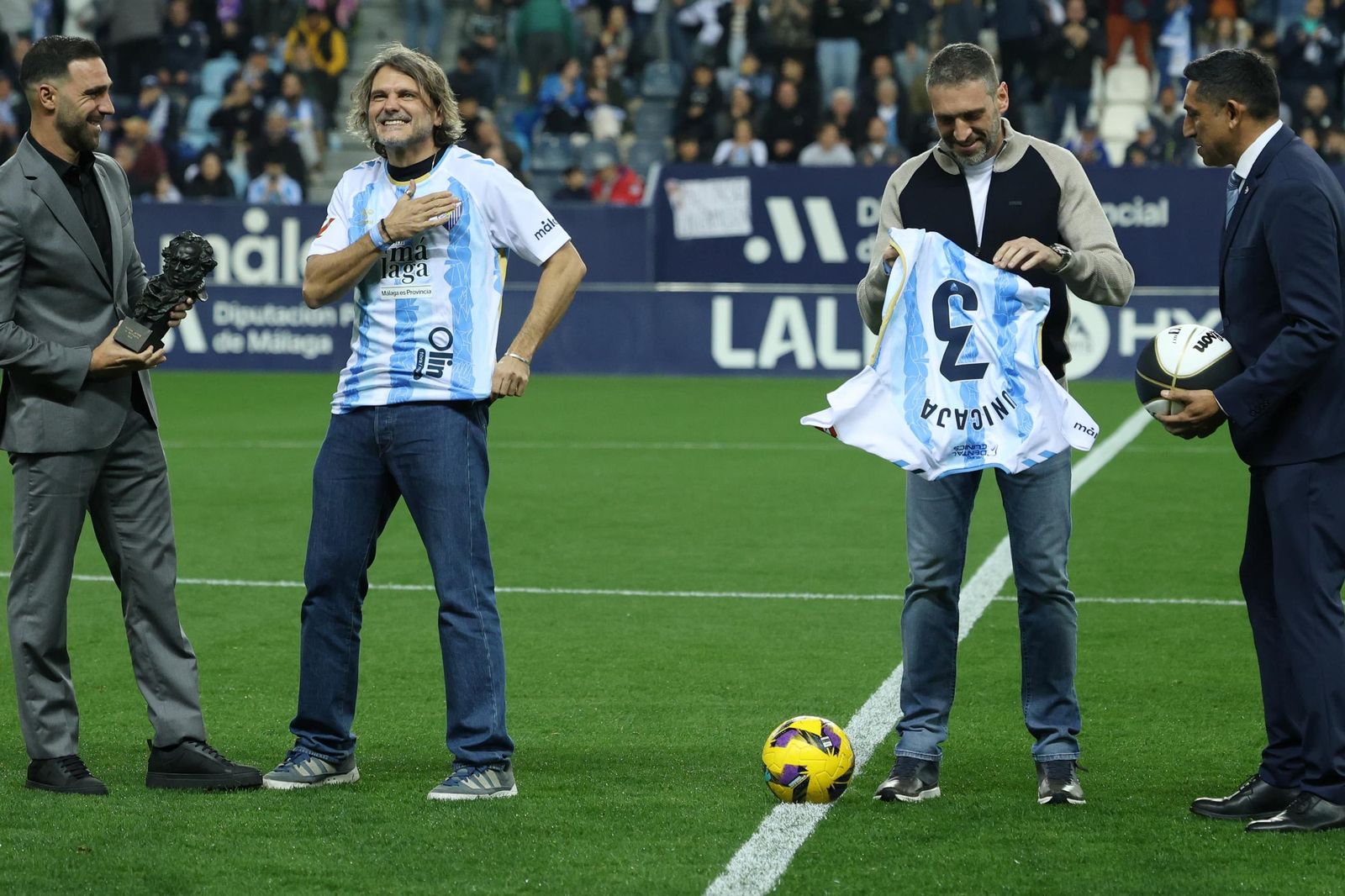 El homenaje al Unicaja y Salva Reina, en fotos