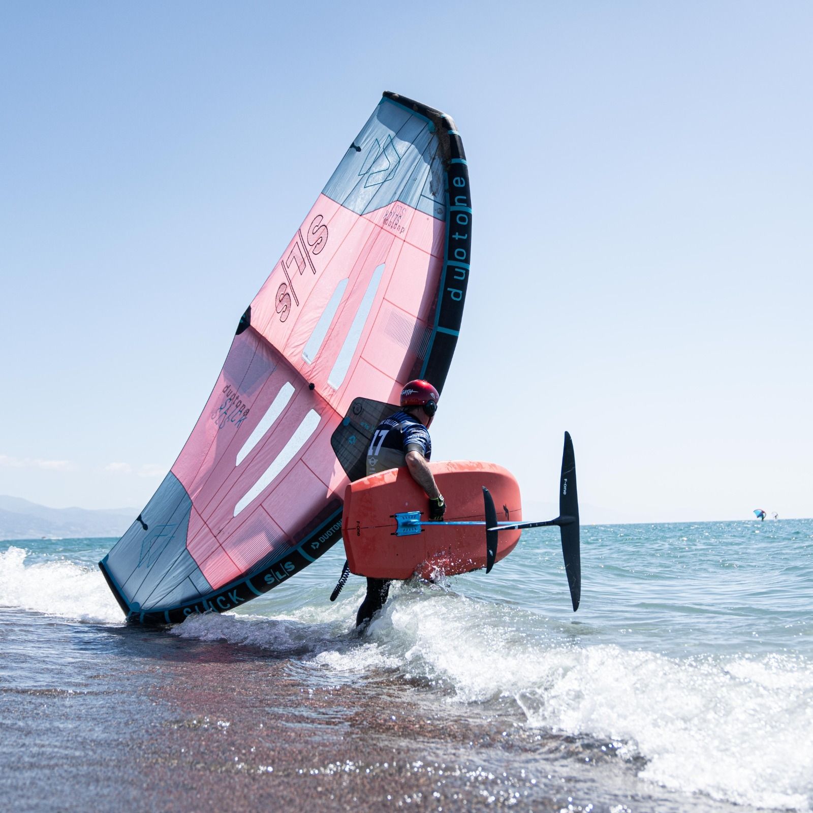 El Wingfoil deja imágenes espectaculares en Torremolinos