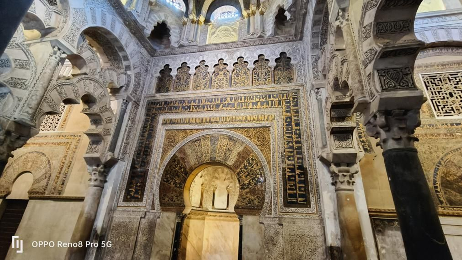 Foto de la Mezquita-Catedral de Córdoba tomada con el Oppo Reno 8 Pro