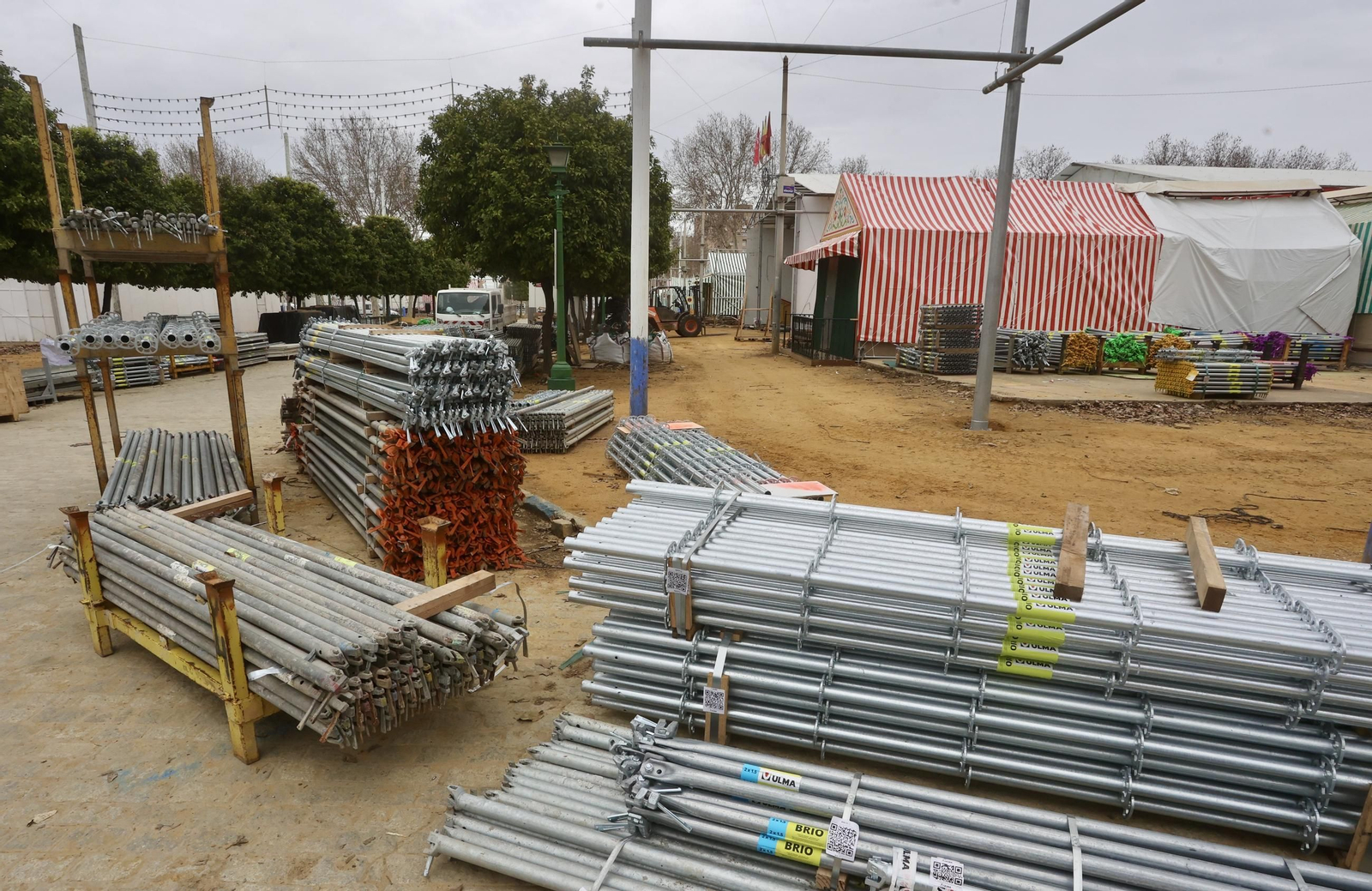 Así avanzan los trabajos del montaje de la Feria de Abril 2025