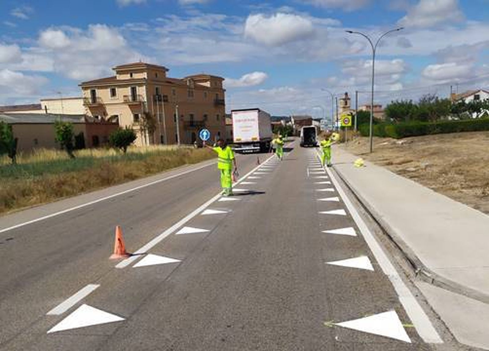 Señalización tipo diente de dragón prevista en el proyecto.