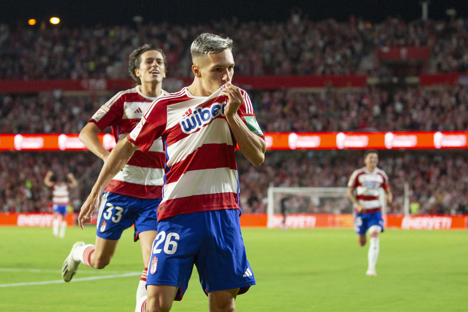 Sigue aquí el minuto a minuto del Osasuna - Granada CF