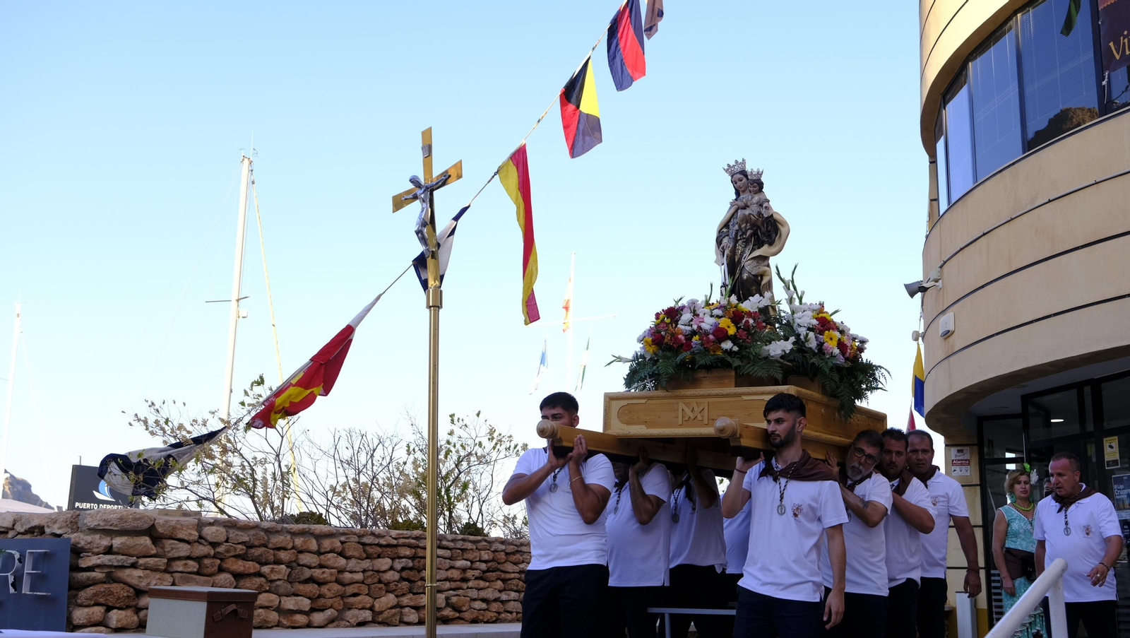 Procesión marinera de la Virgen del Carmen en Aguadulce
