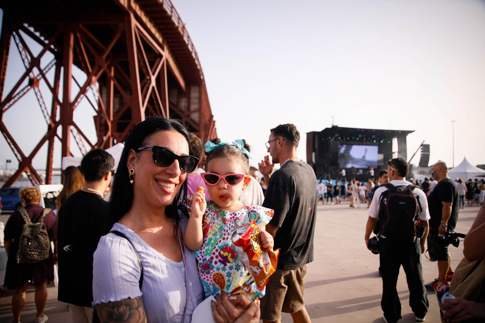 Imágenes del Festival AlmeriArt en el Parque de las Almadrabillas