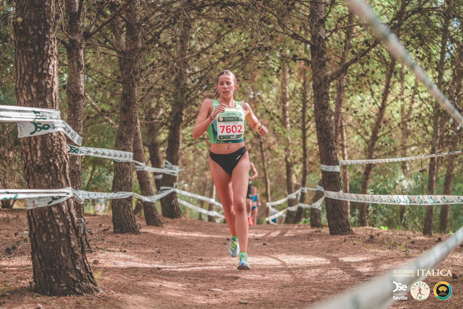 Búscate en las fotos del Cross de Itálica 2025 | 4