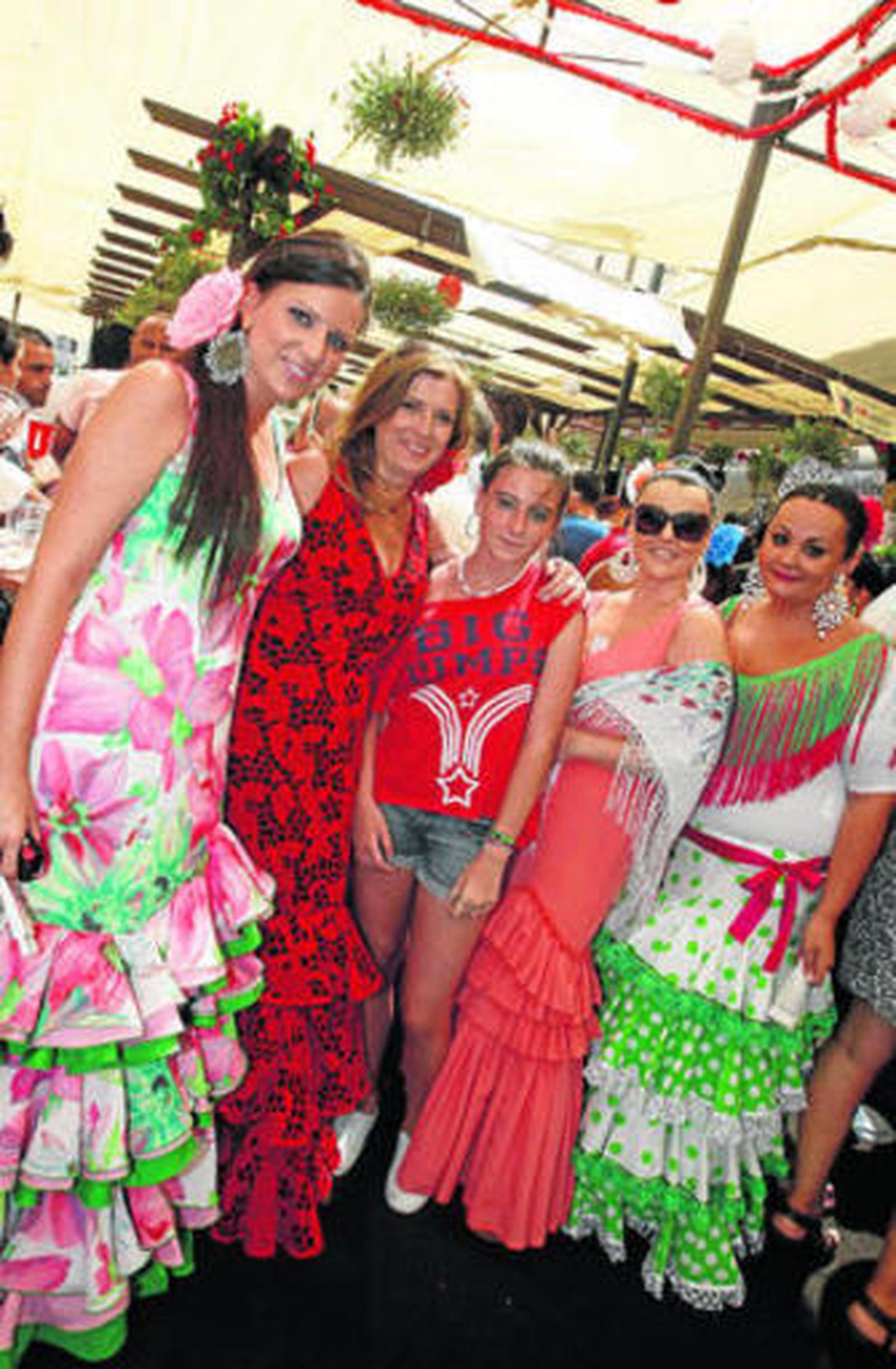 Carolina, Belén, María del Mar, Flori Sánchez y Covadonga, de Cartagena.