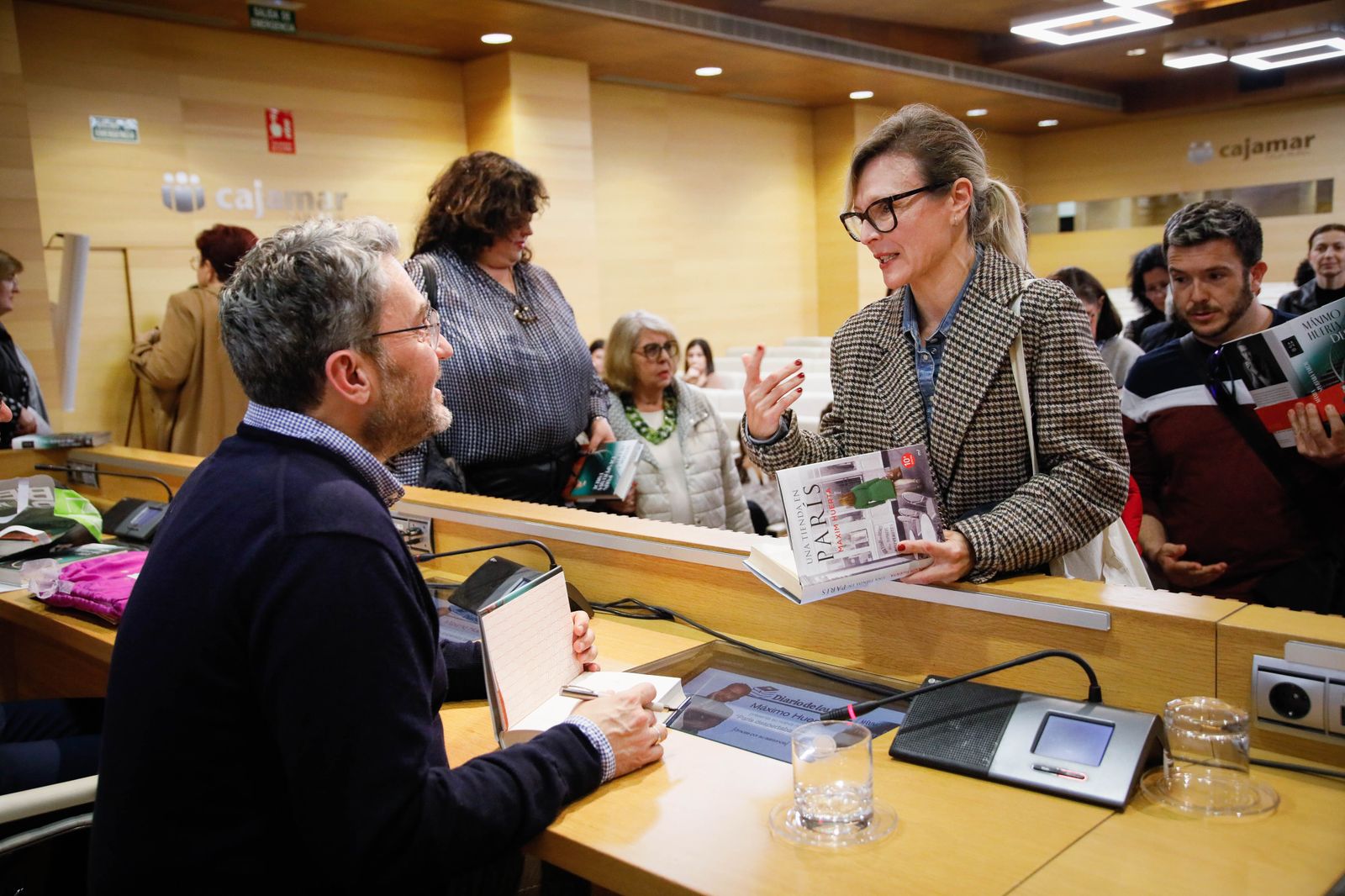¿Has estado en la presentación del libro de Máximo Huerta? Entra en la galería y buscate