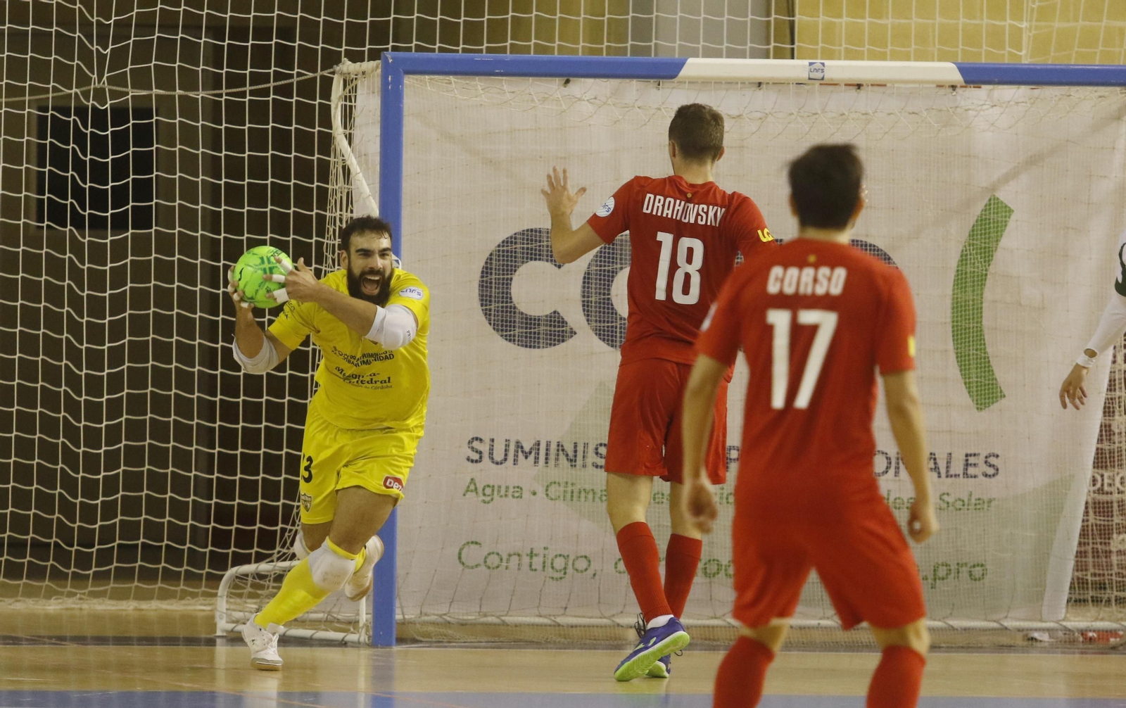 Las fotografías del empate entre el Córdoba Futsal y el Industrias Santa Coloma