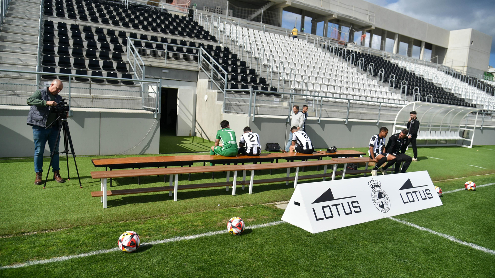 La intrahistoria de la foto oficial de la Balona 2023-24, en imágenes