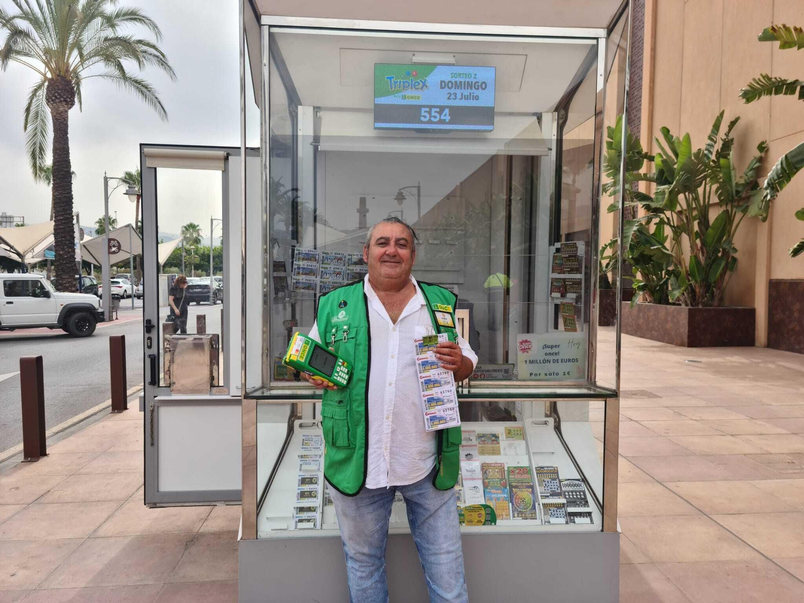 El vendedor de la ONCE en Vélez- Málaga, Antonio Lopez Romero