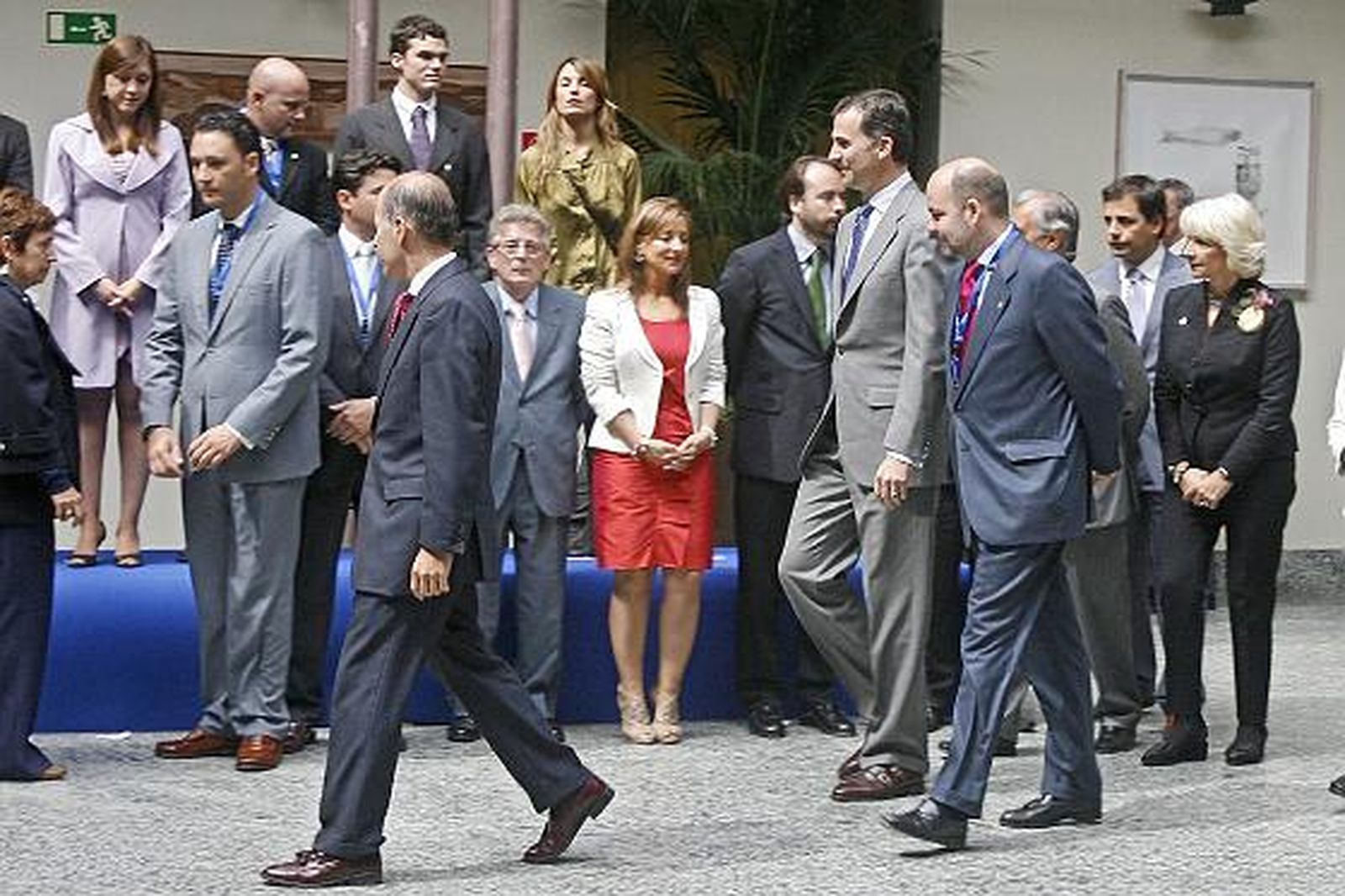 El acto de inauguración del Congreso Iberoamericano de Jóvenes Empresarios ha estado presidido por el Príncipe de Asturias, acompañado por la Ministra de Igualdad y la alcaldesa de Cádiz, entre otros

Foto: Joaquin Pino