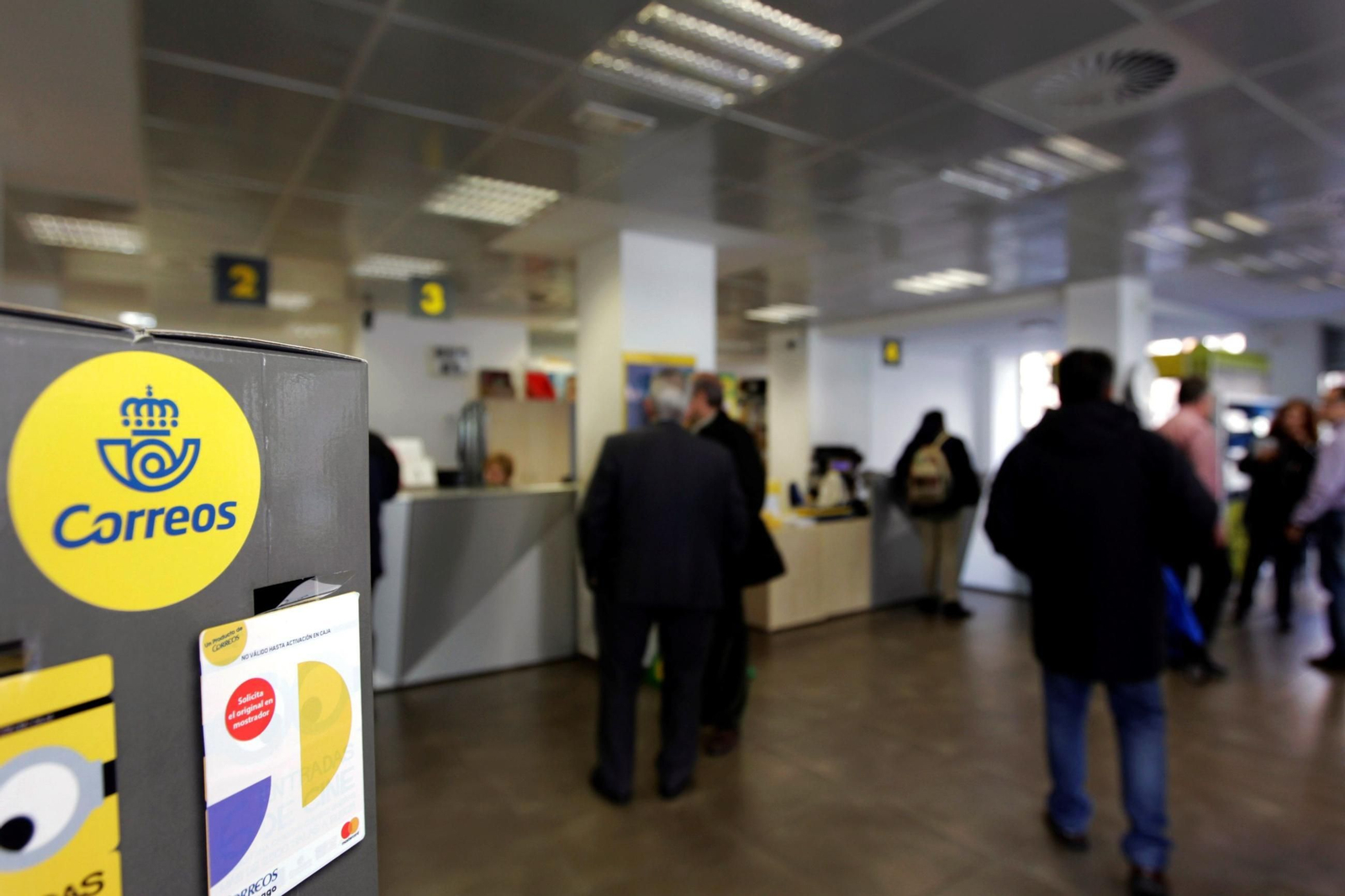La Guardia Civil encuentra los votos por correo robados en Fuente de Cantos (Badajoz).
