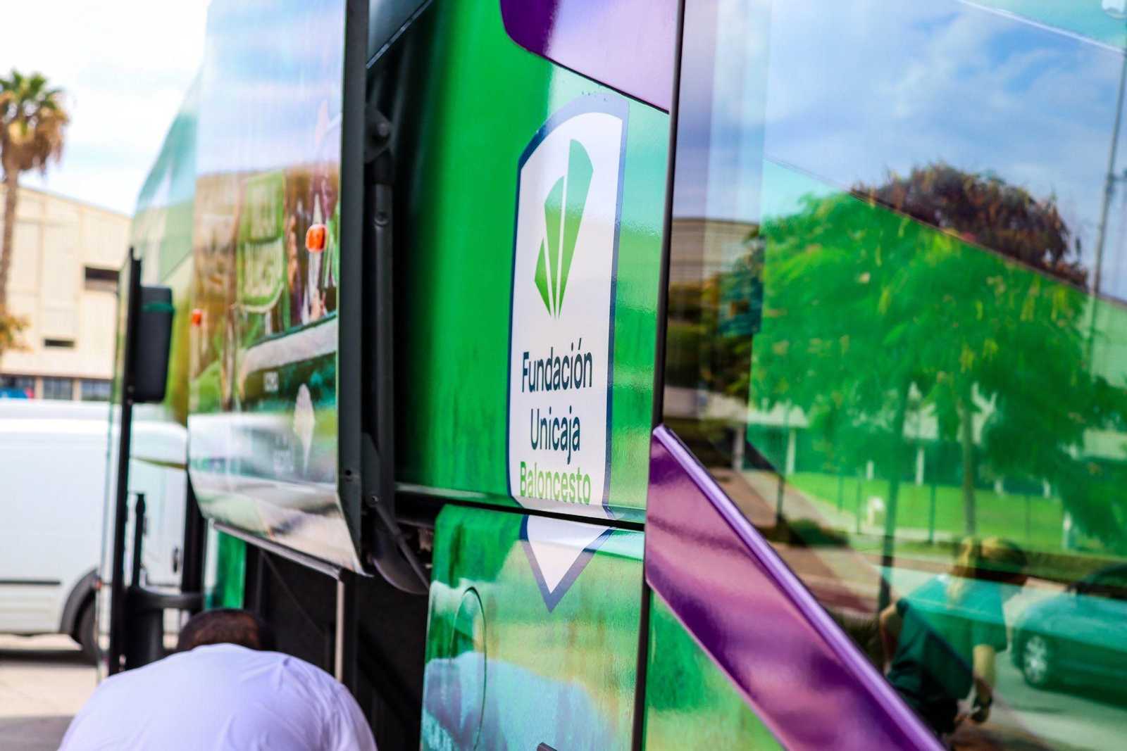 El Unicaja se va a Murcia en un nuevo autobús El Unicaja se va a Murcia en un nuevo autobús