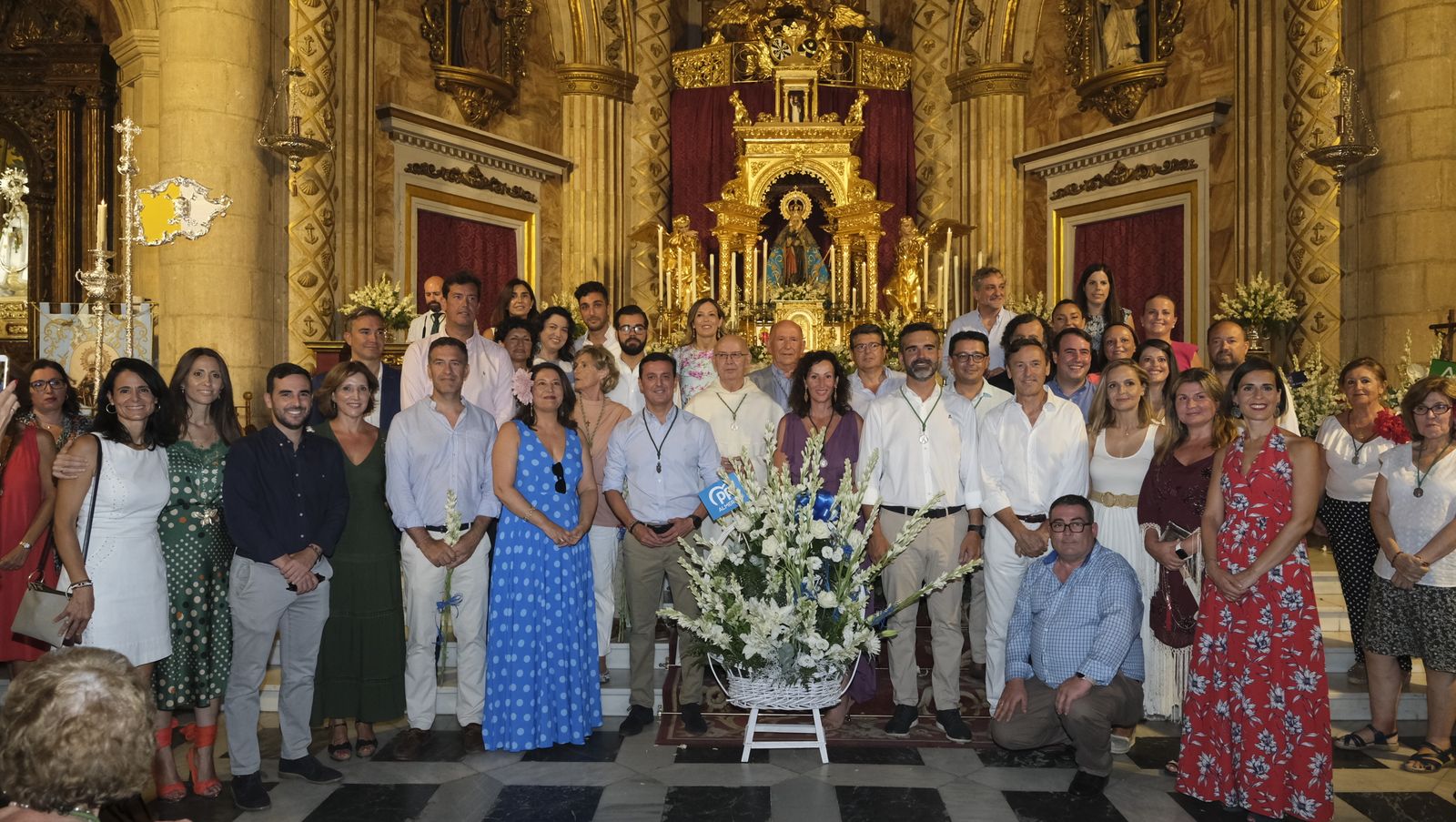 Imágenes de la ofrenda floral a la Virgen del Mar. Feria de Almería 2022