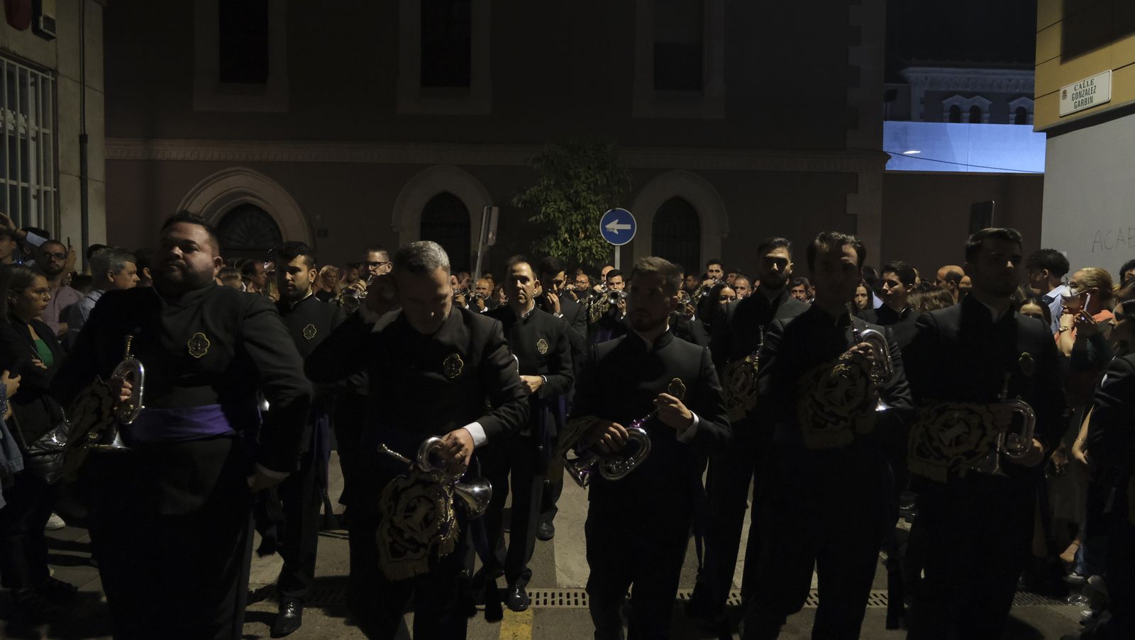 Imágenes de La Magna por las calles de Almería