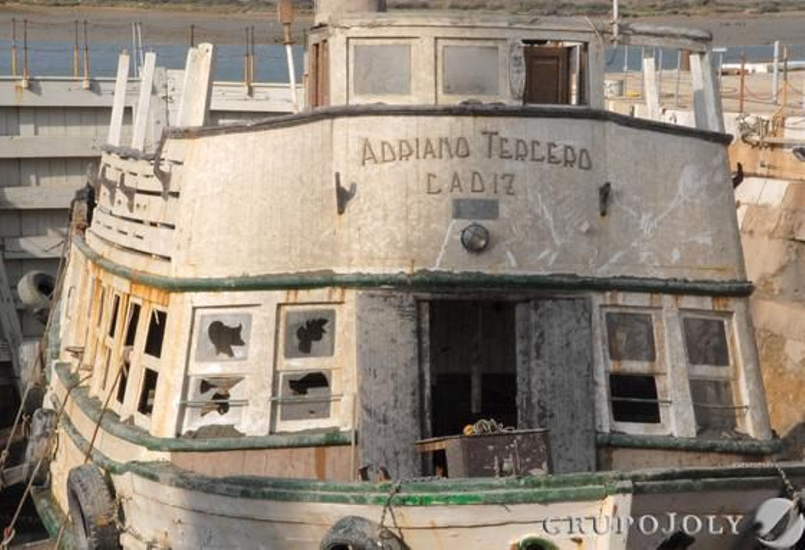 El Vaporcito se encuentra ya en el dique seco de los astilleros de San Fernando a la espera de una decisión sobre su futuro.

Foto: Elias Pimentel