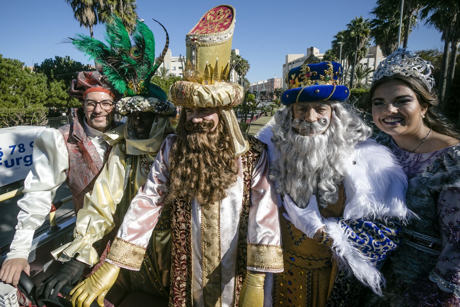 Imágenes de la intensa mañana de los Reyes Magos en Cádiz
