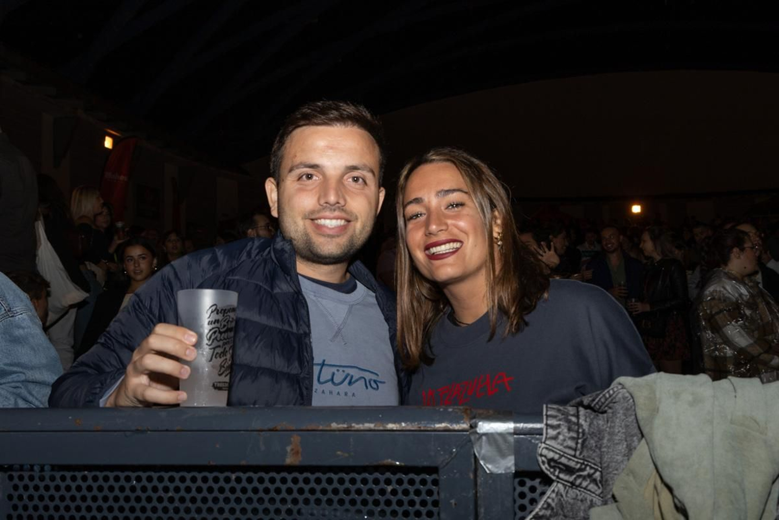 Feria de noche de San Lucas, Concierto de La Plazuela y La Mona Chita Rock, en imágenes